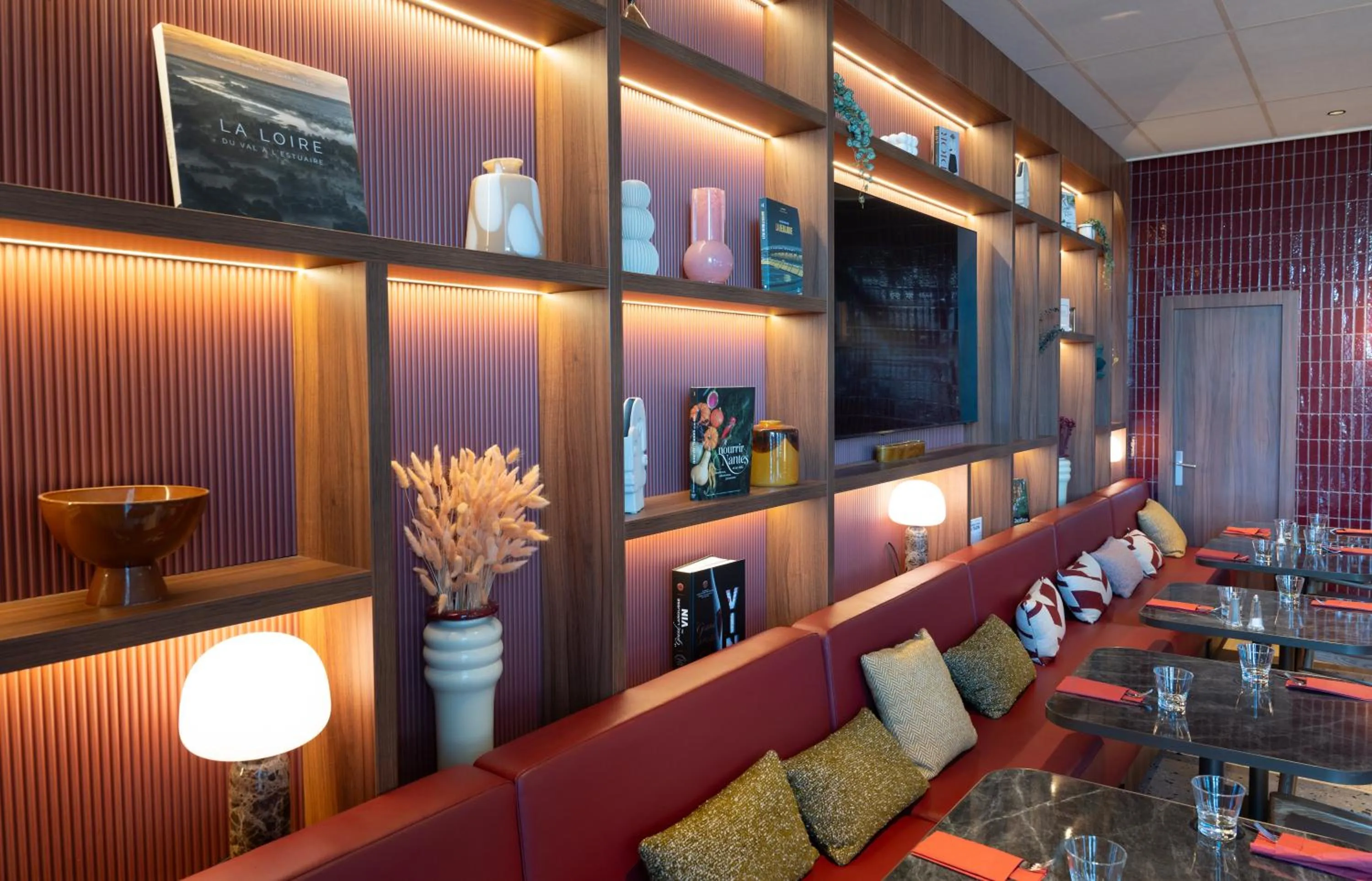 Restaurant/places to eat in Novotel Nantes Centre Bord de Loire