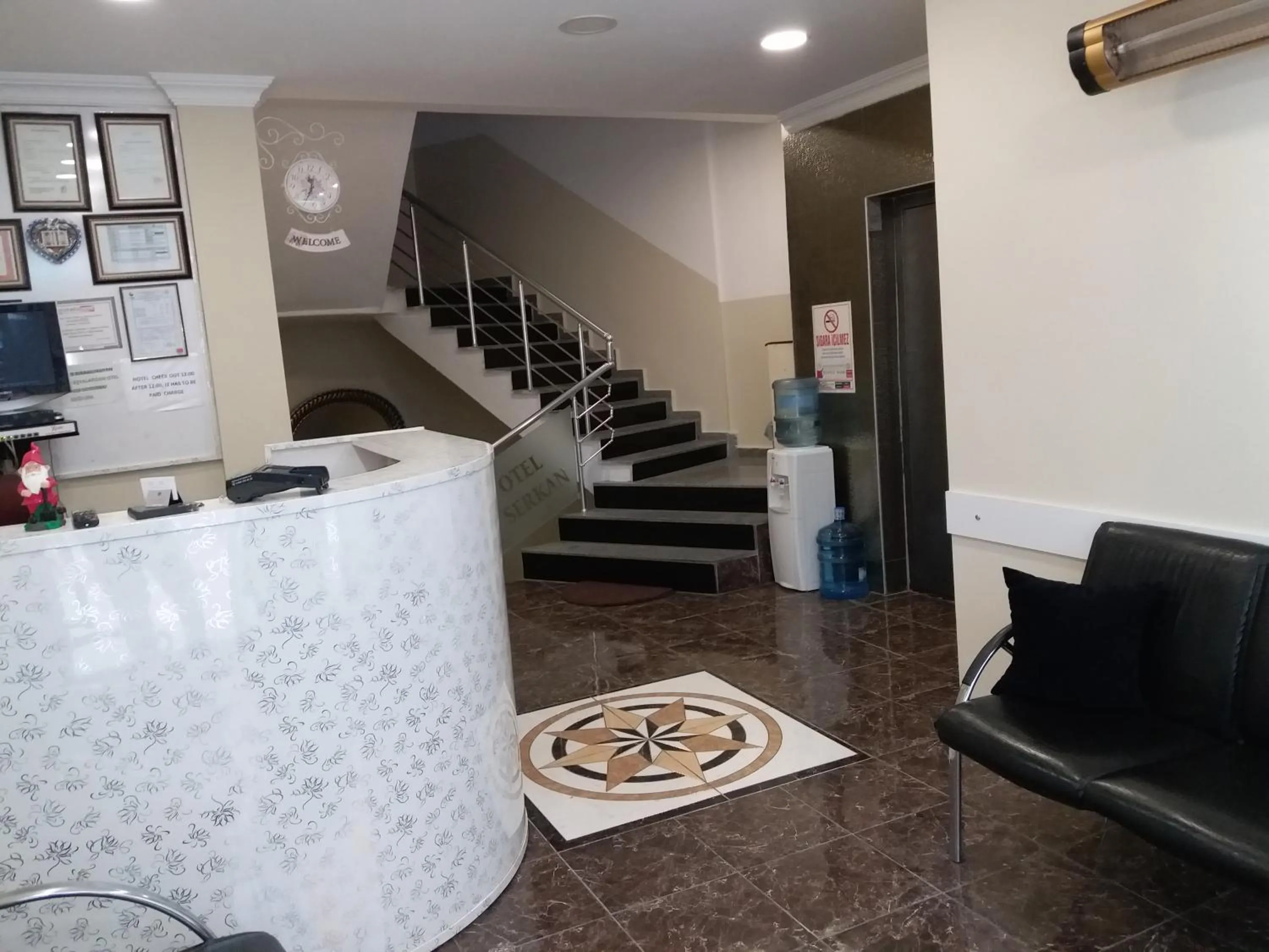 Lobby or reception in OTEL SERKAN