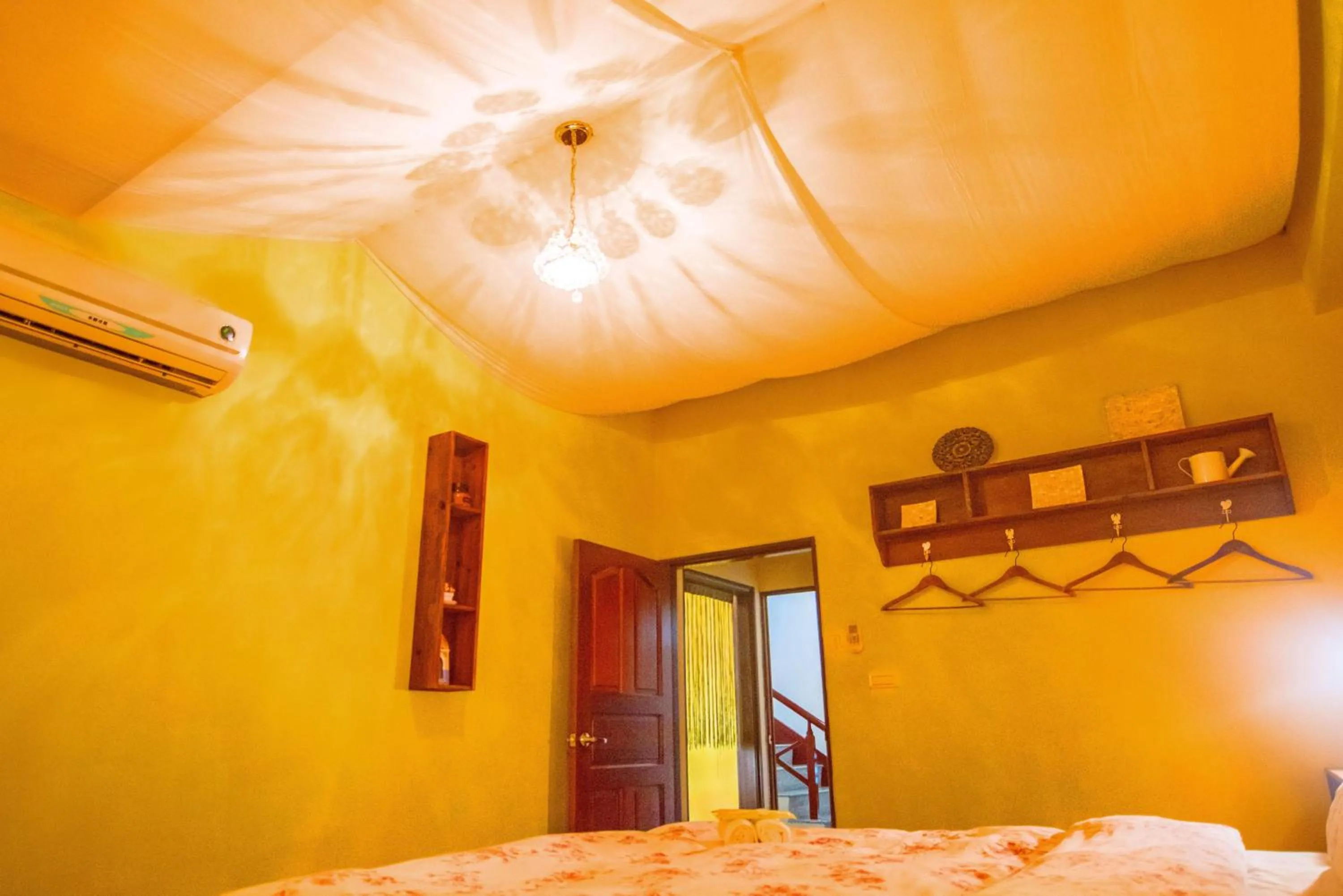 Photo of the whole room, Bed in Seville Countrified B&B