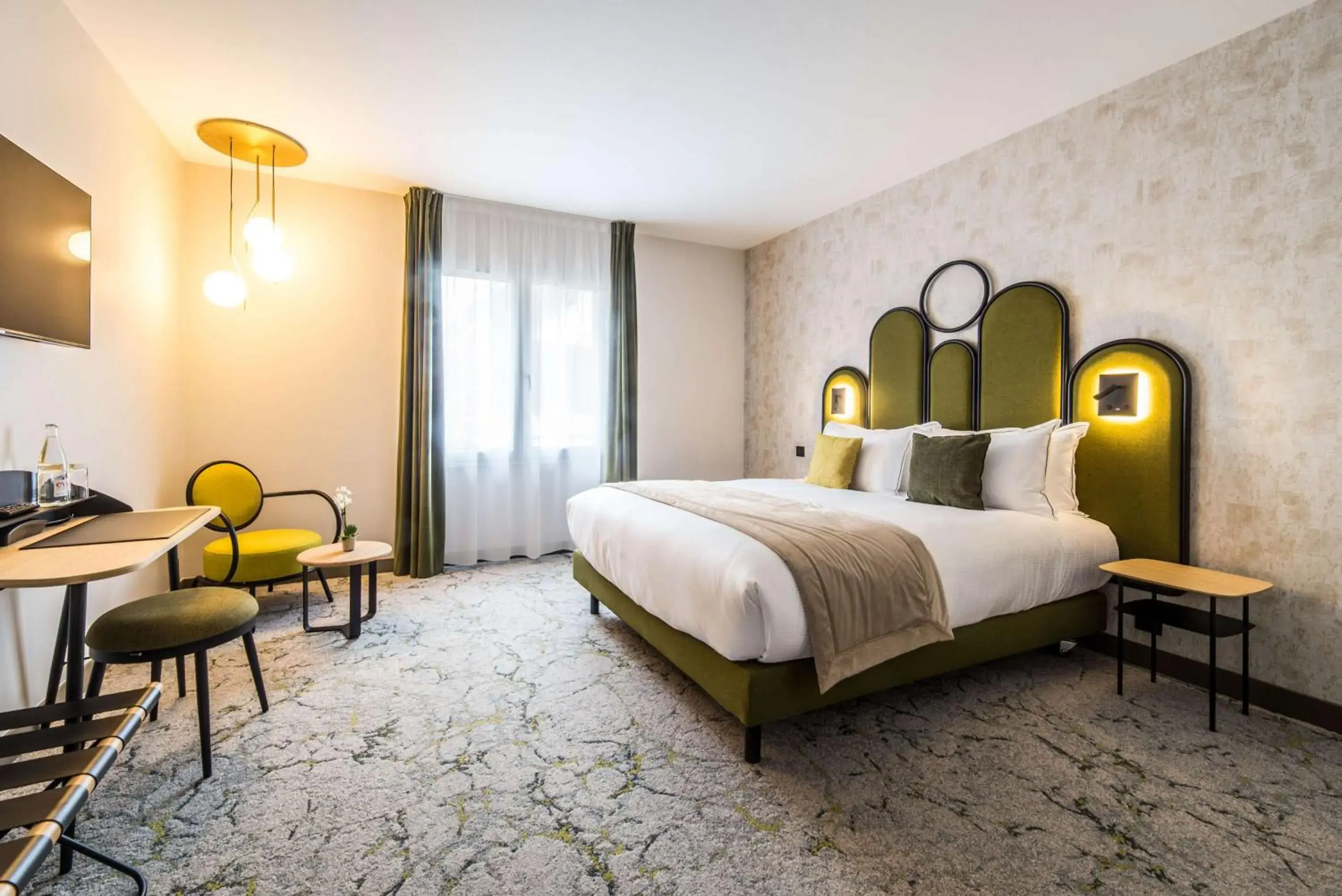 Superior Queen Room - Non-Smoking in Best Western Le Relais du Vigneron Superior Queen Room - Non-Smoking in Best Western Le Relais du Vigneron