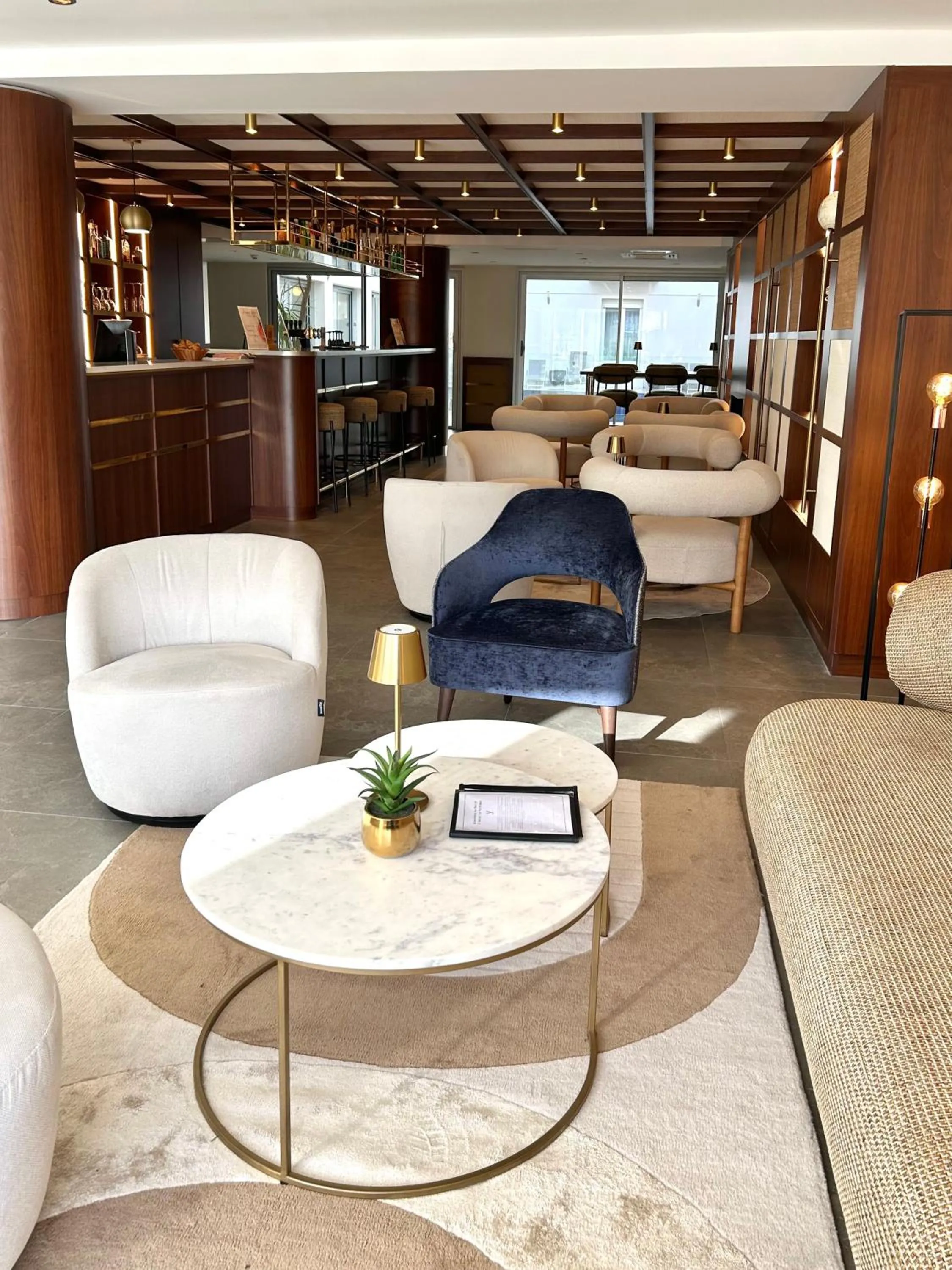 Property building in Hôtel Le Yachtman, The Originals Collection