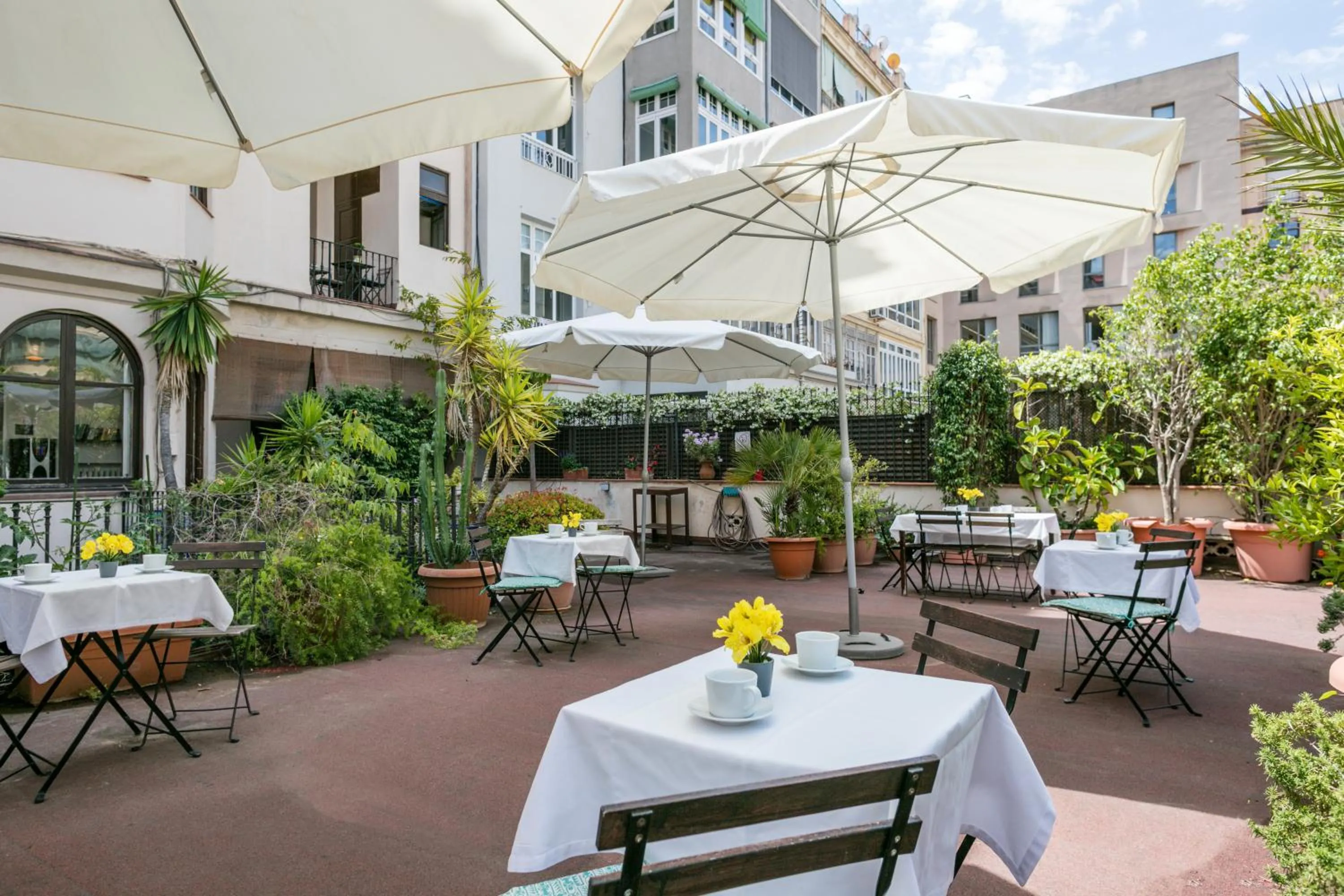 Patio in Mihlton Barcelona Boutique B&B