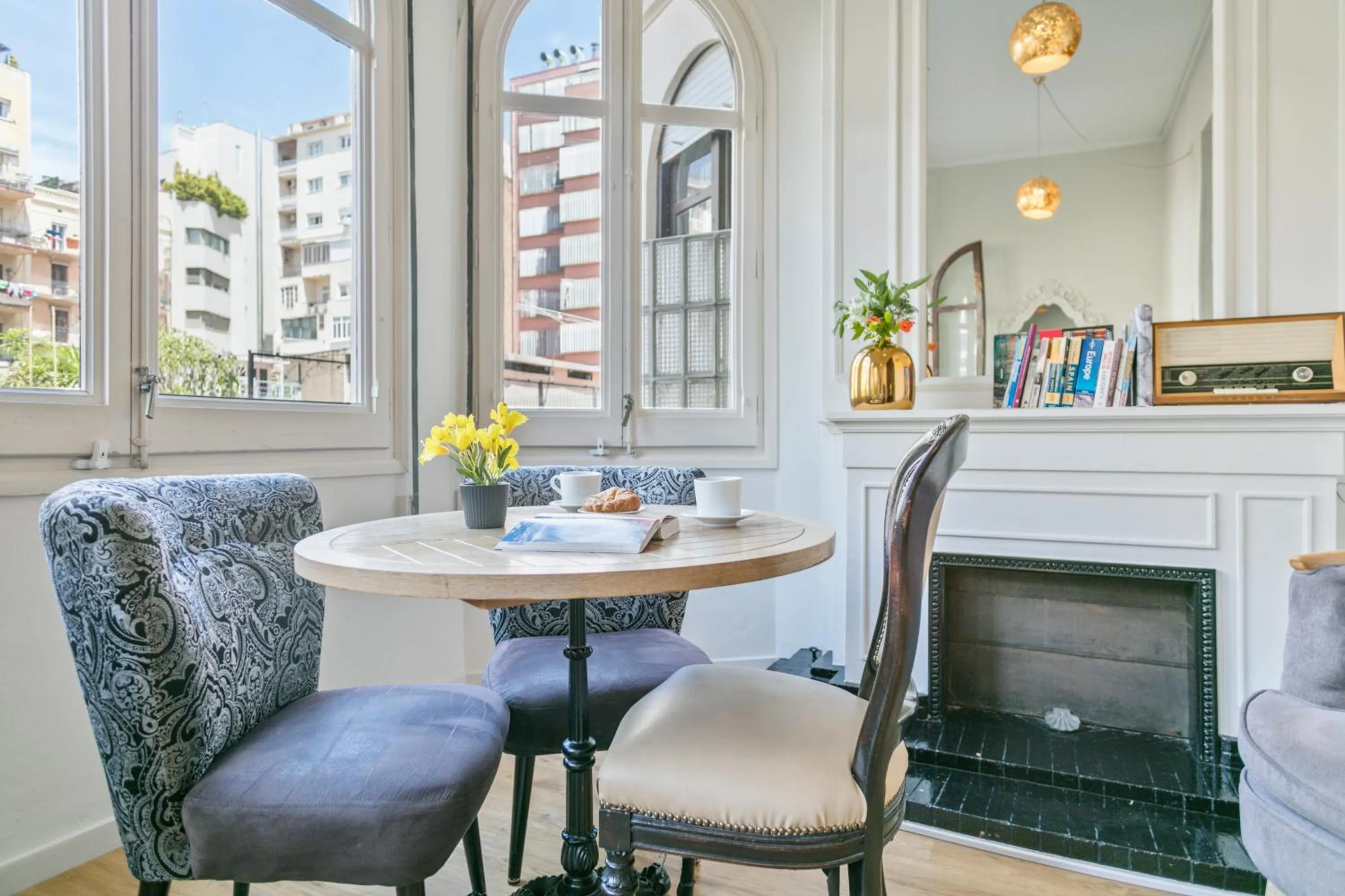 Seating area in Mihlton Barcelona Boutique B&B