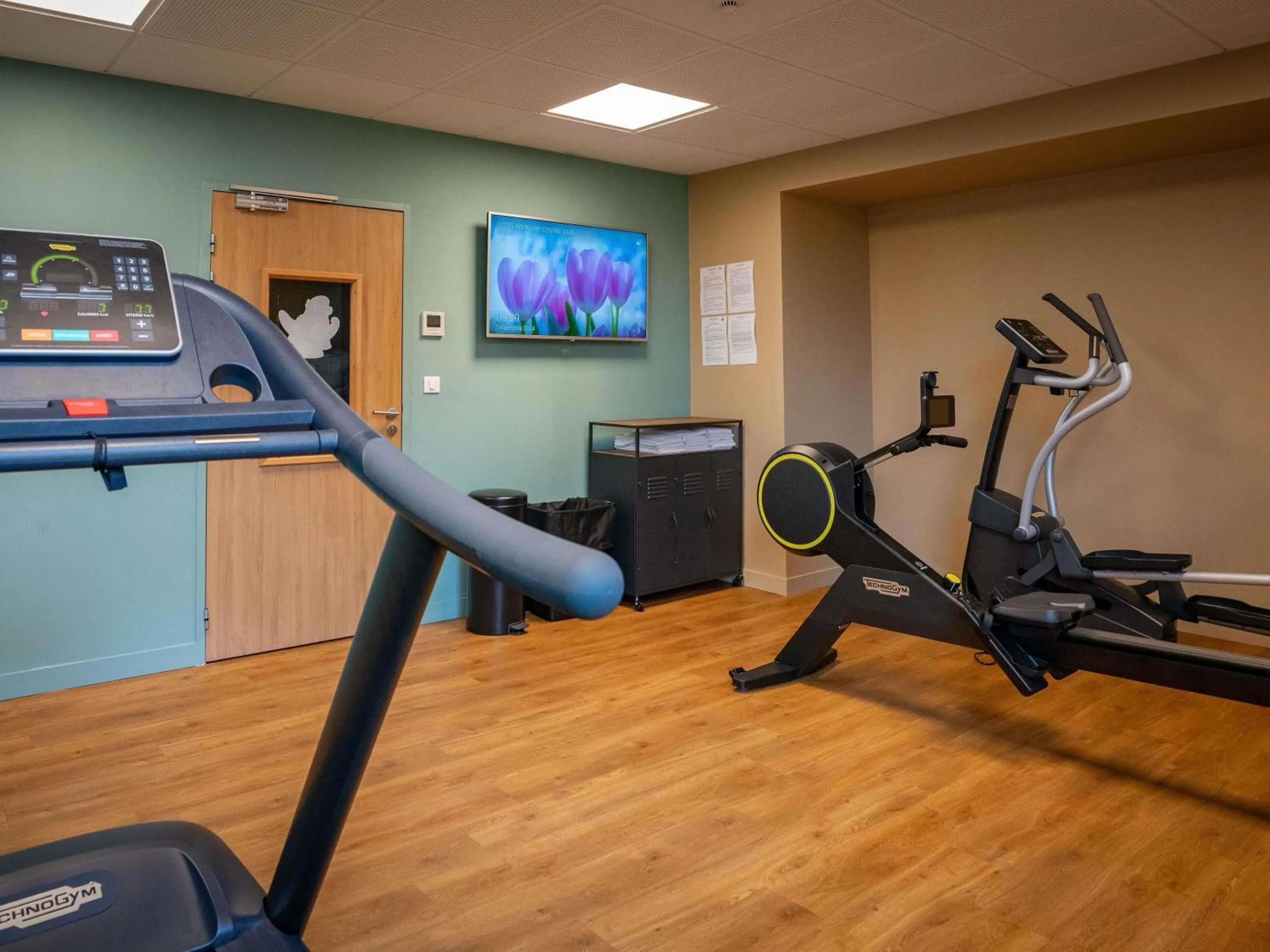 Fitness centre/facilities in Mercure Saint Omer Centre Gare