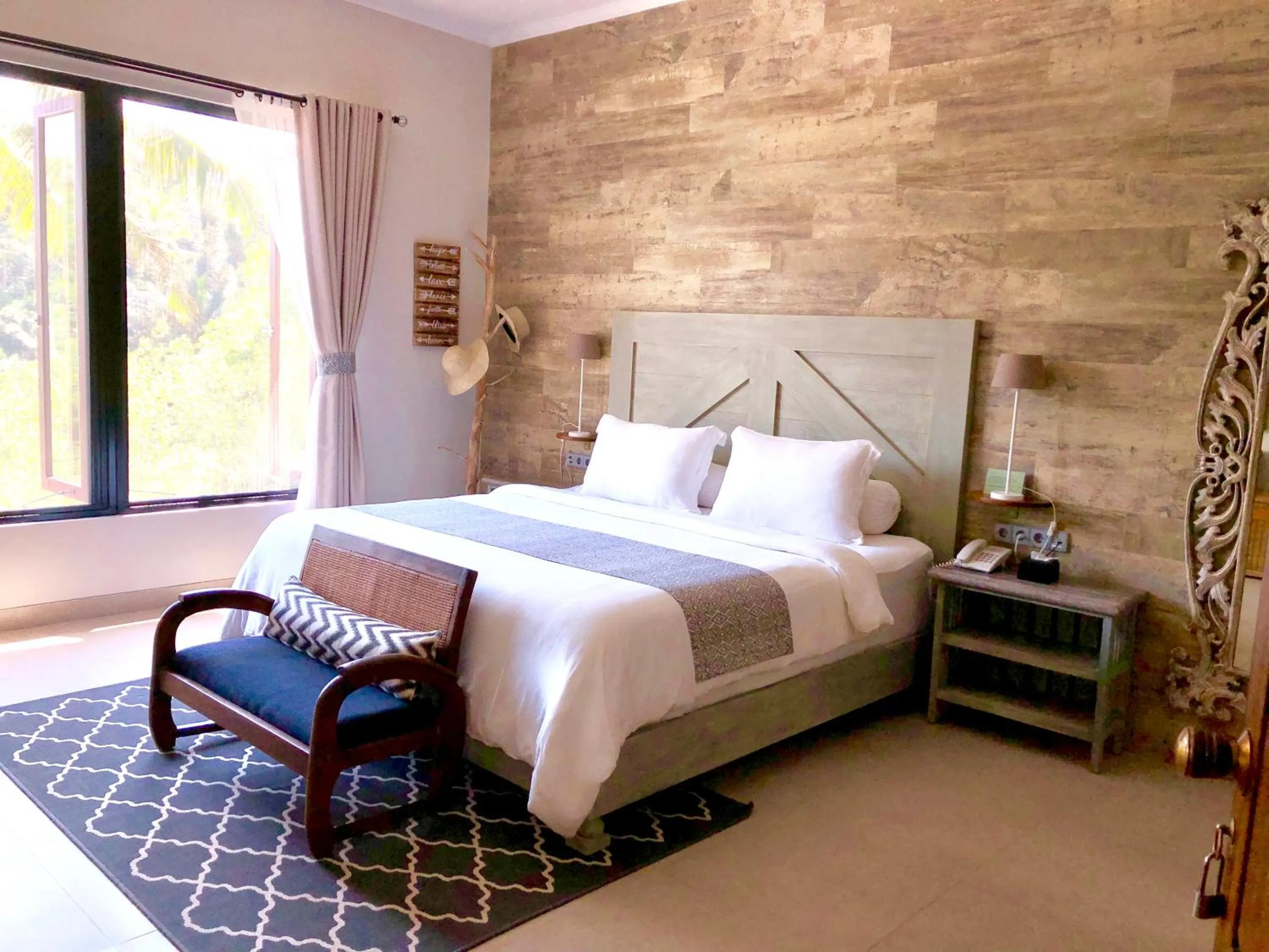 Decorative detail, Bed in Puri Kasih Gottlieb