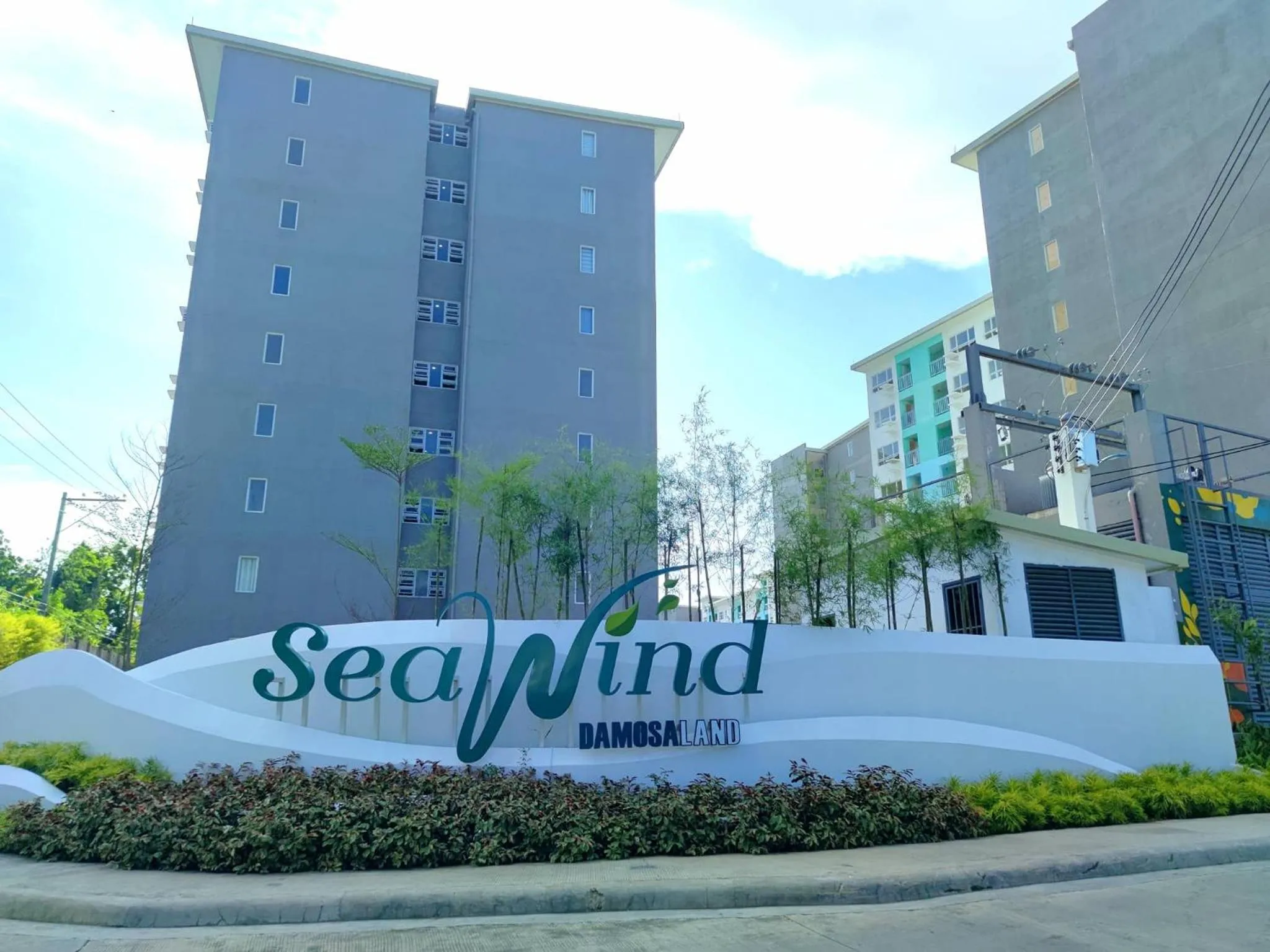 Property building in Davao Condo 2BR Pool Wifi Netflix