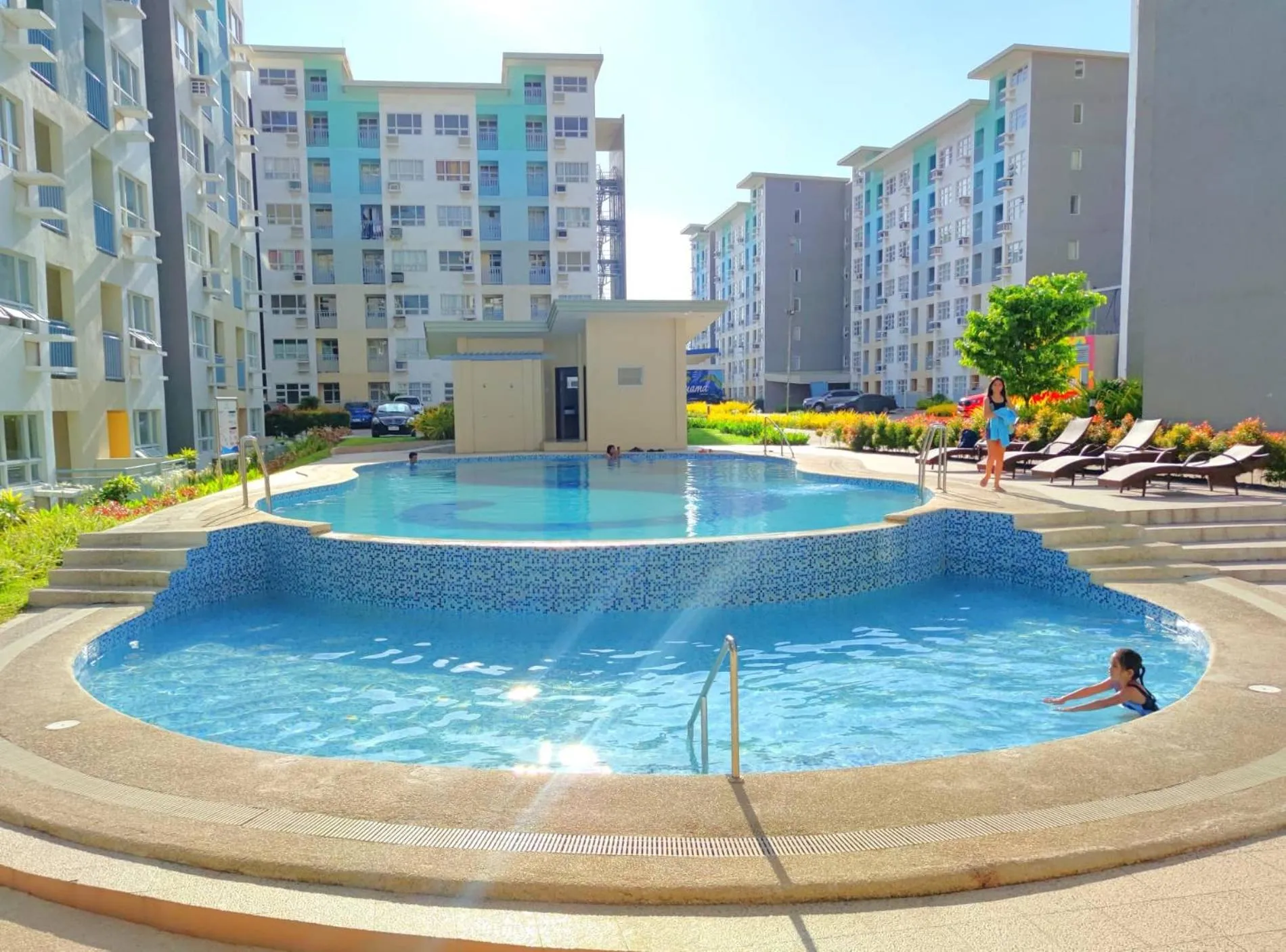 Swimming pool in Davao Condo 2BR Pool Wifi Netflix