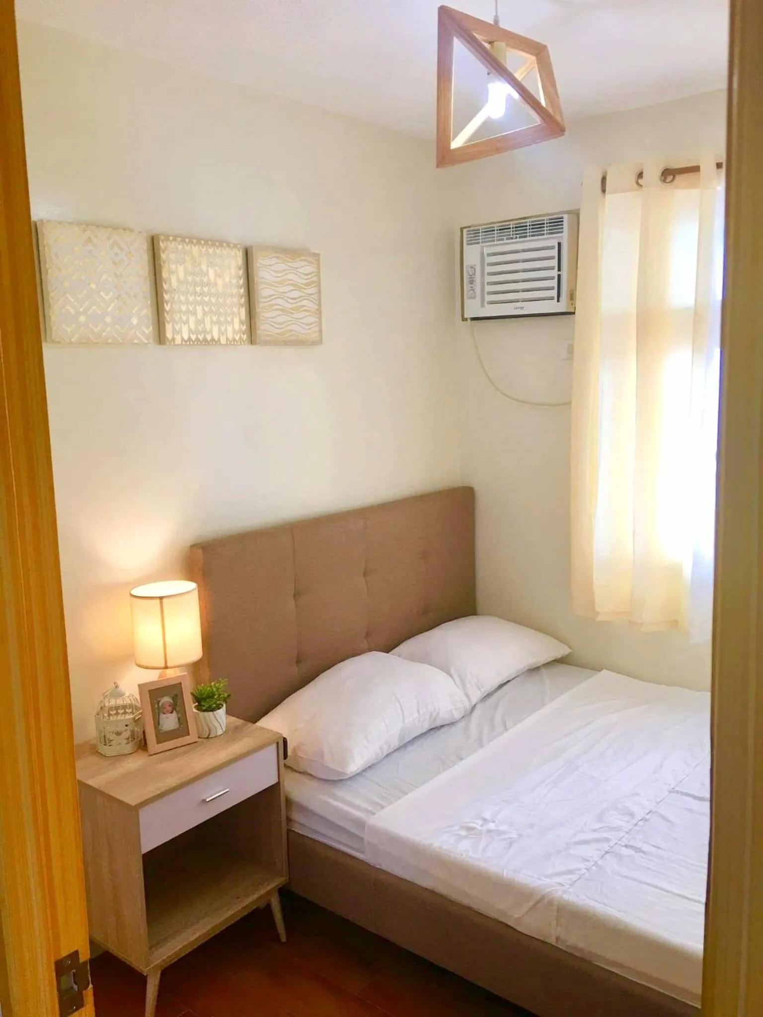 Bed in Davao Condo 2BR Pool Wifi Netflix