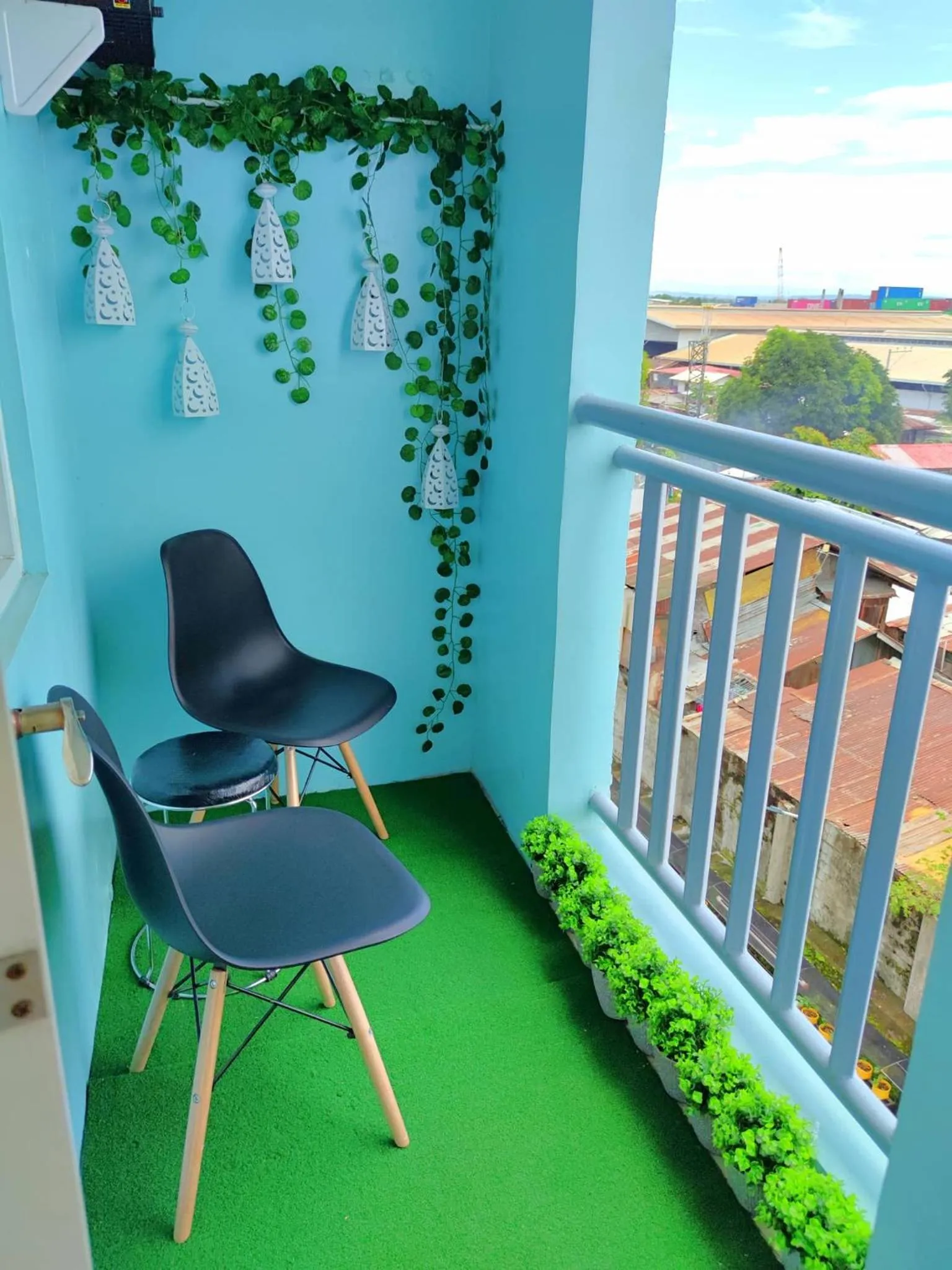 Balcony/Terrace in Davao Condo 2BR Pool Wifi Netflix