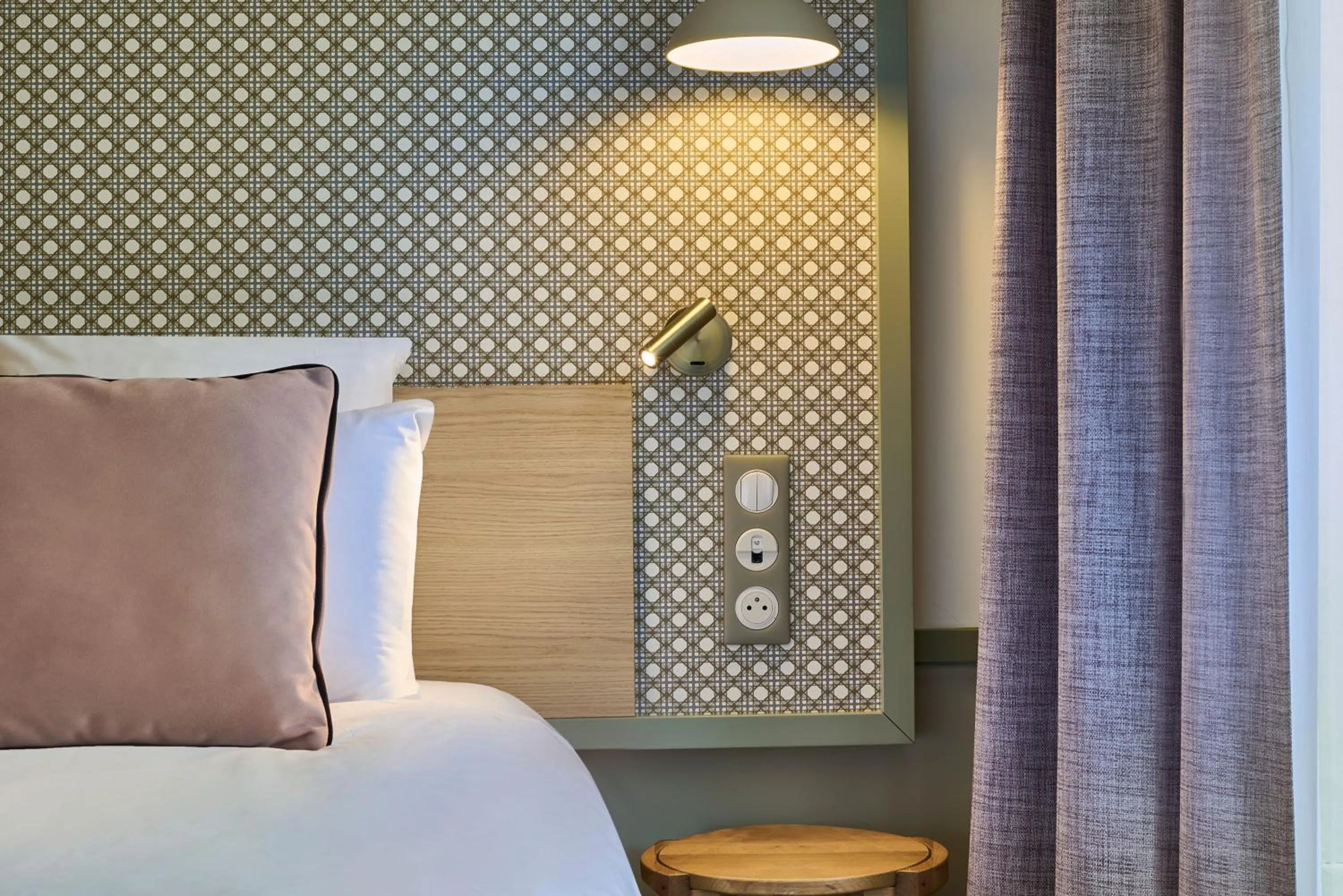 Bed in Hotel Cervantes by Happyculture