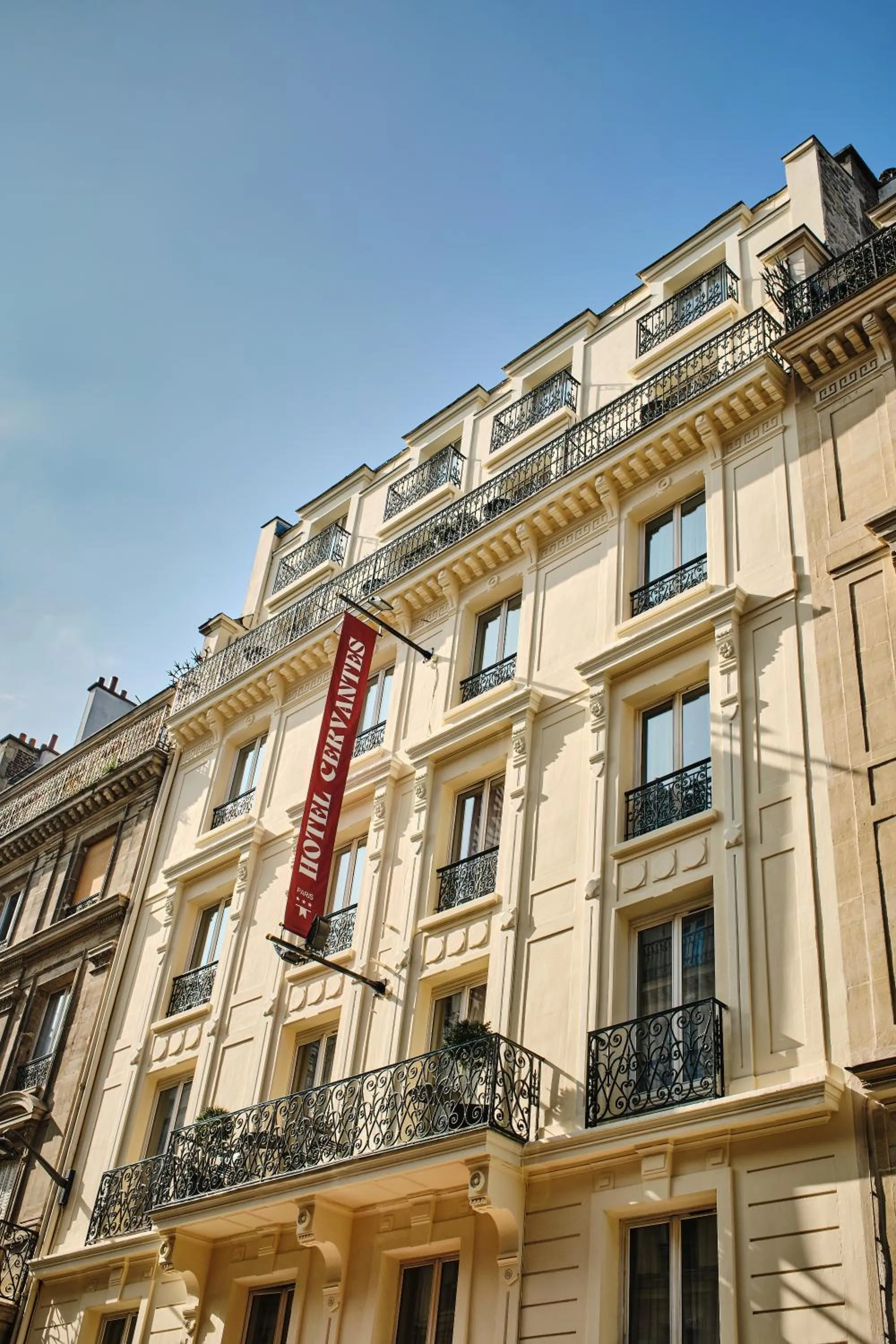 Facade/entrance in Hotel Cervantes by Happyculture