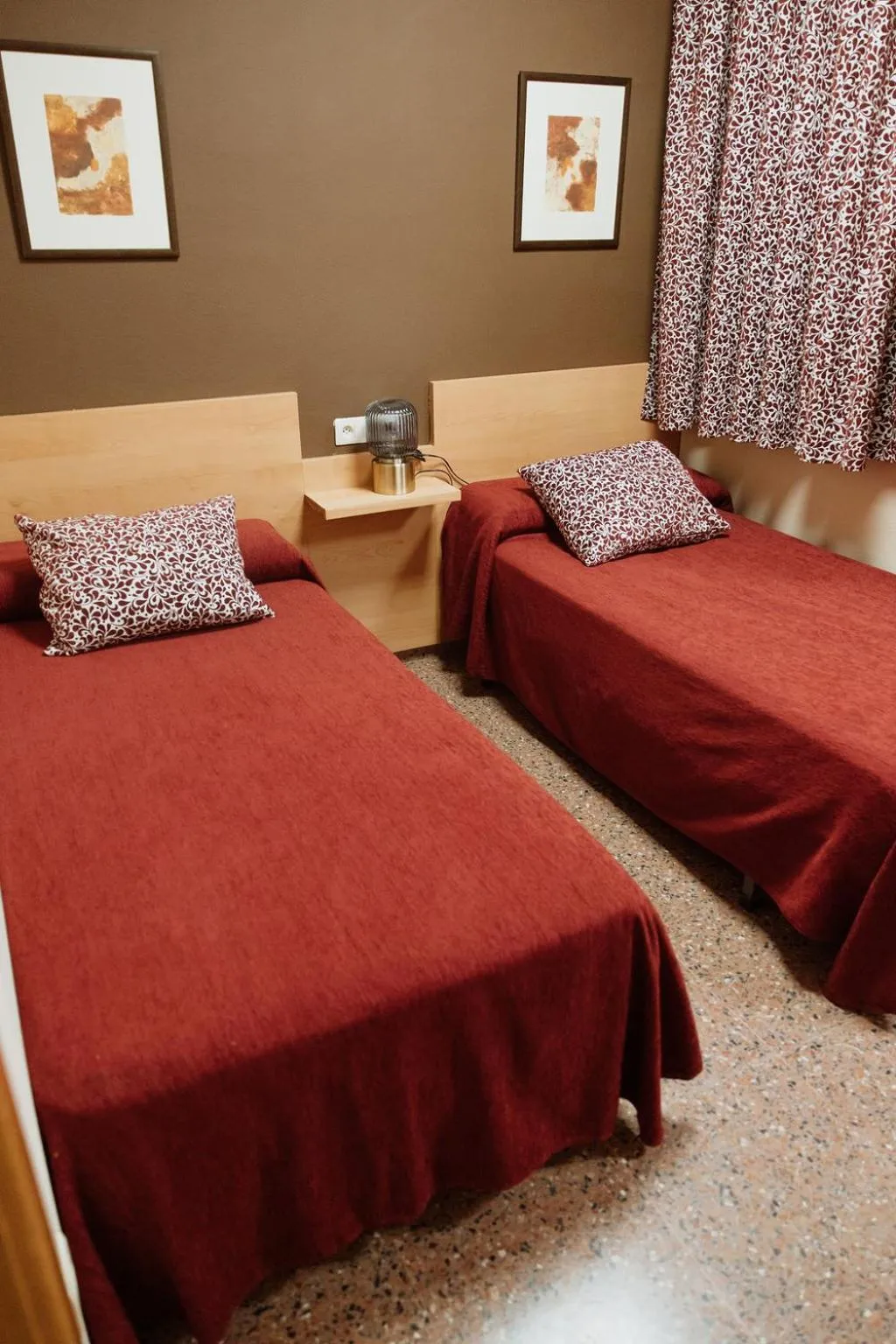 Property building, Bed in Hotel Anna