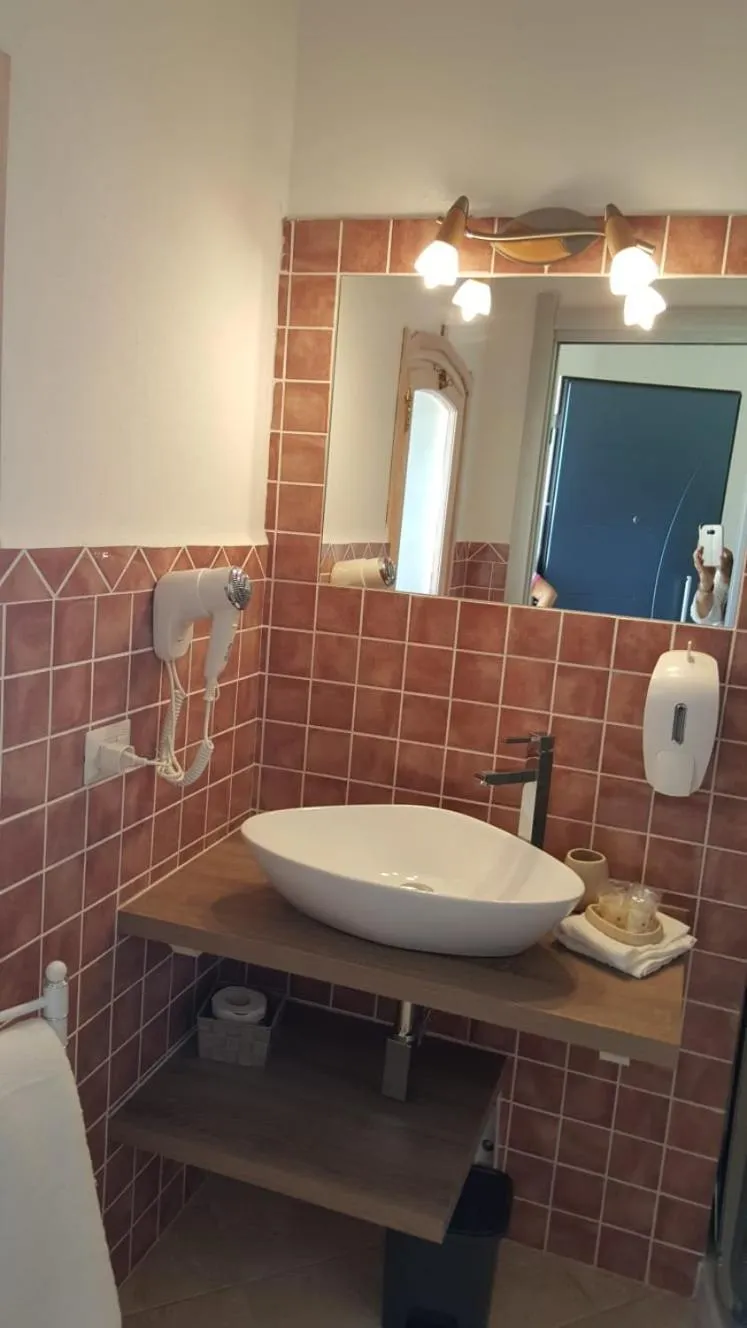 Bathroom in LU ANTU alloggi agrituristici