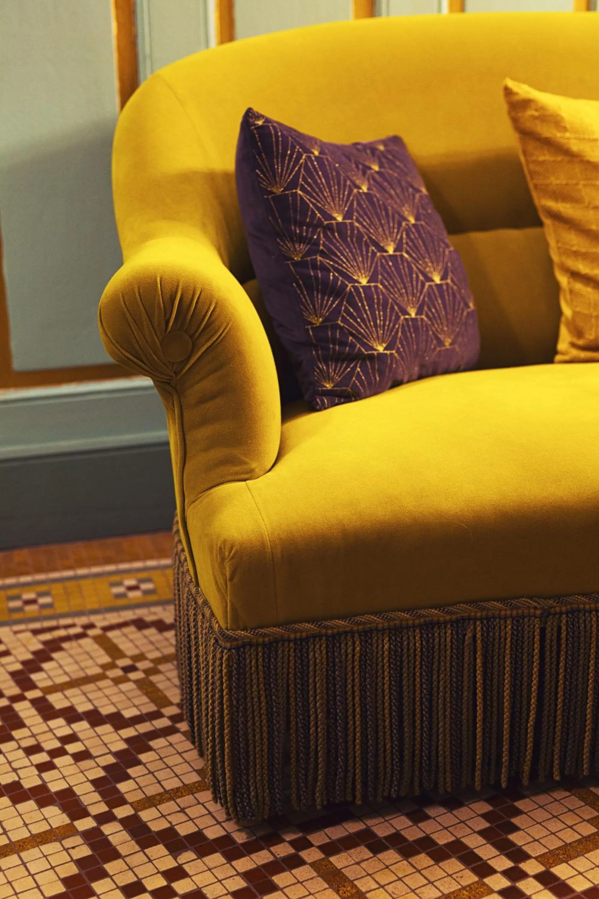 Lobby or reception in The Old Hotel Ravel Centre