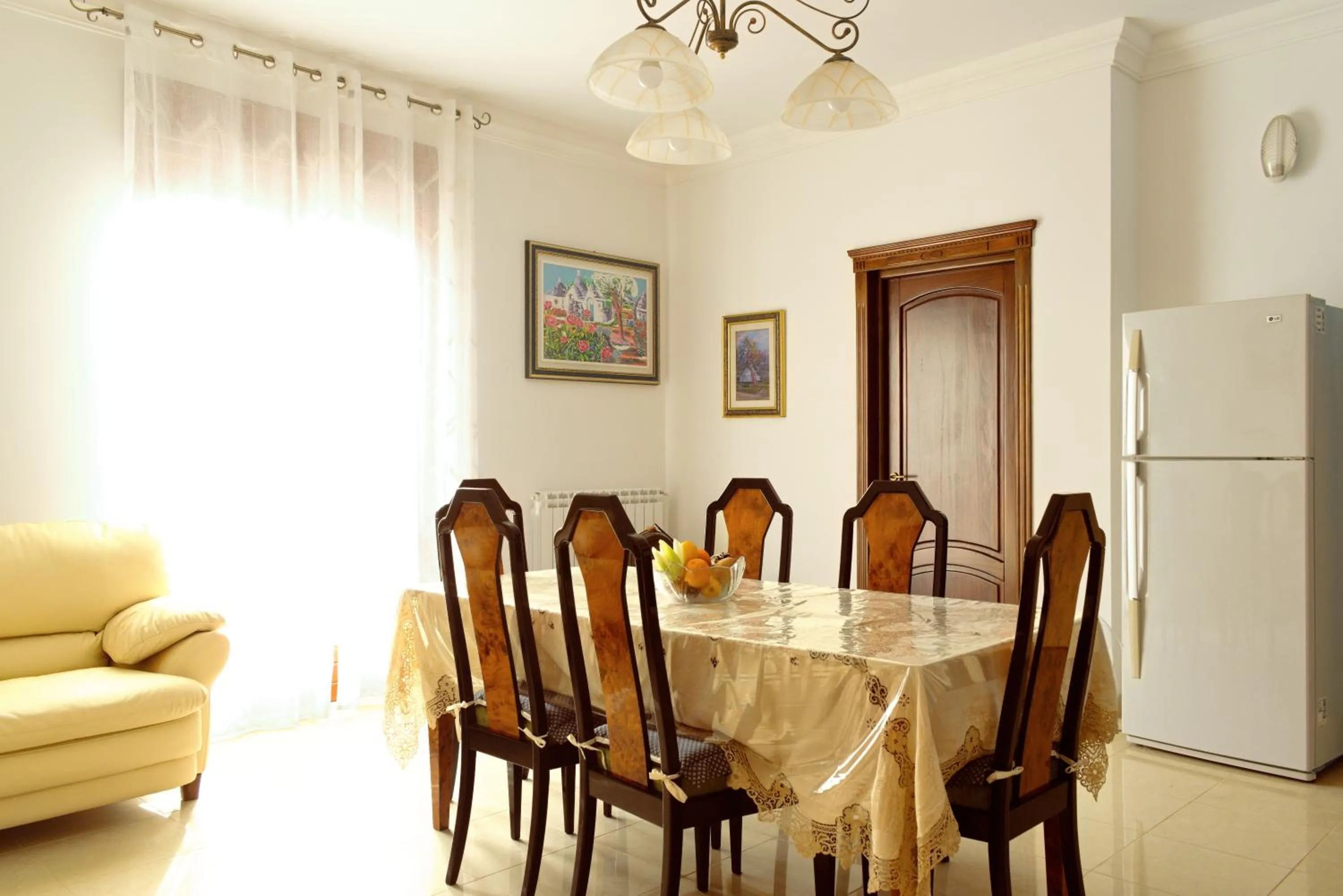 Communal lounge/ TV room in Antico Borgo B&B