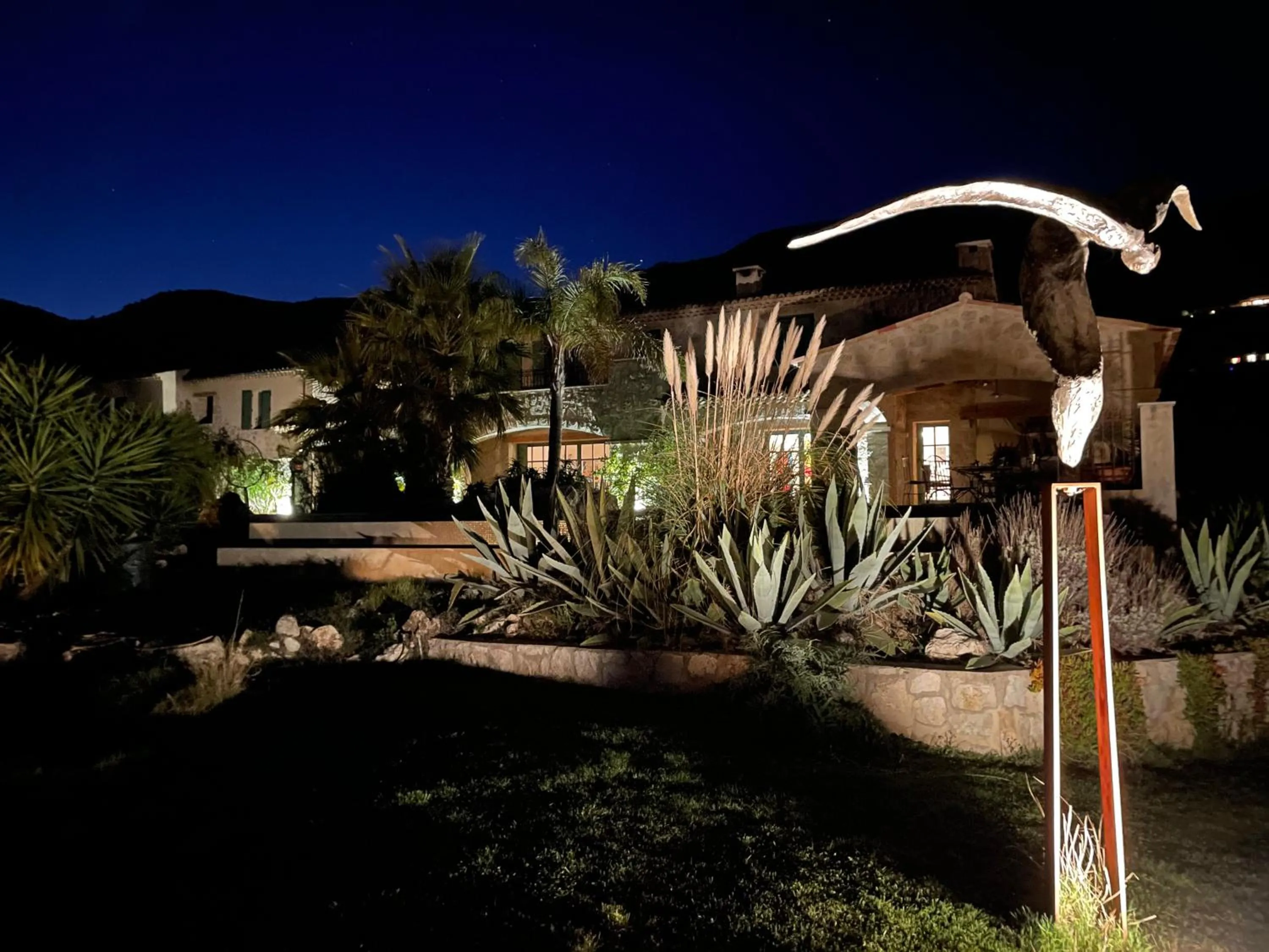 Garden in Les 4 éléments