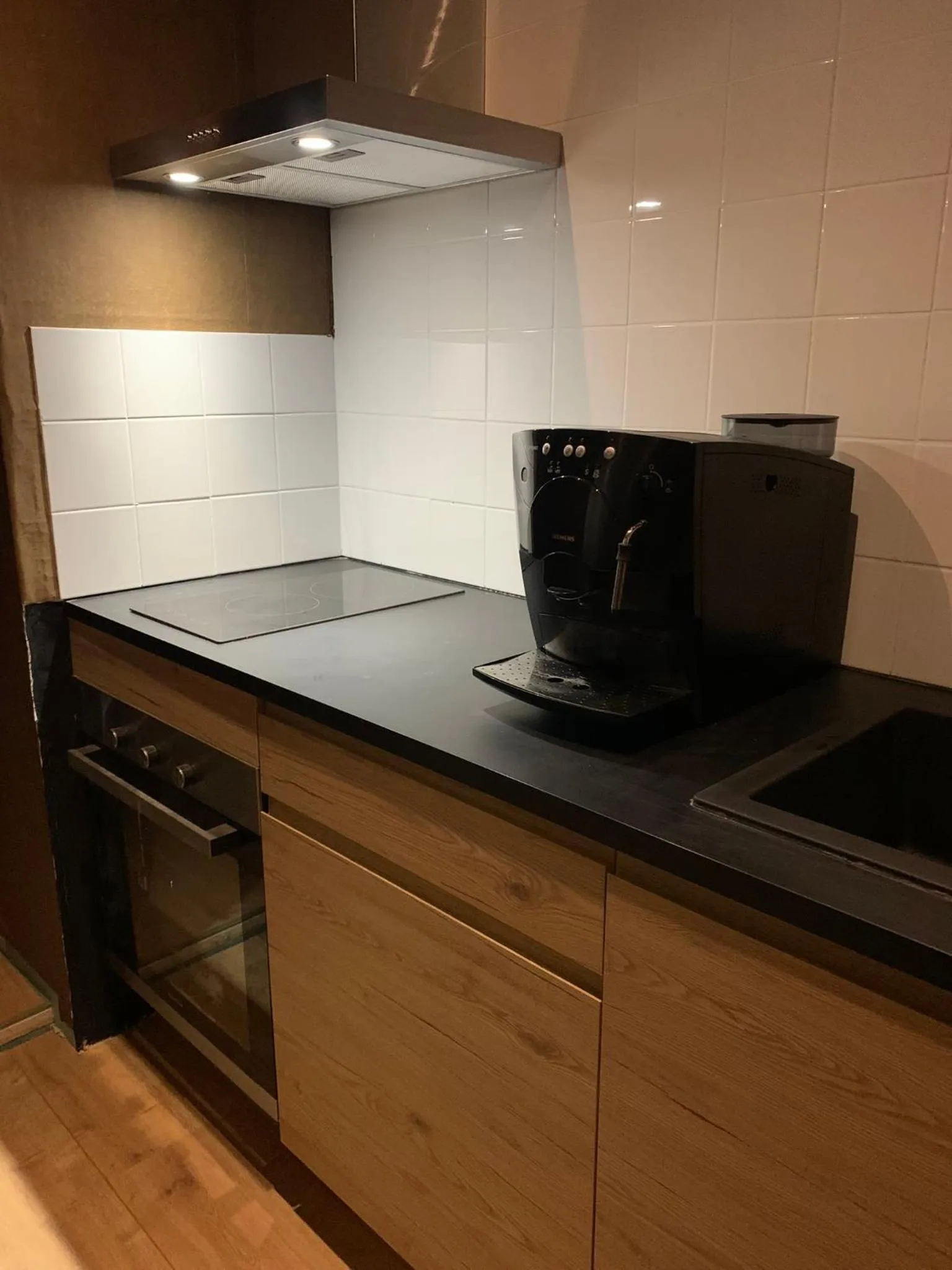 Kitchen or kitchenette in Suite & Wellness