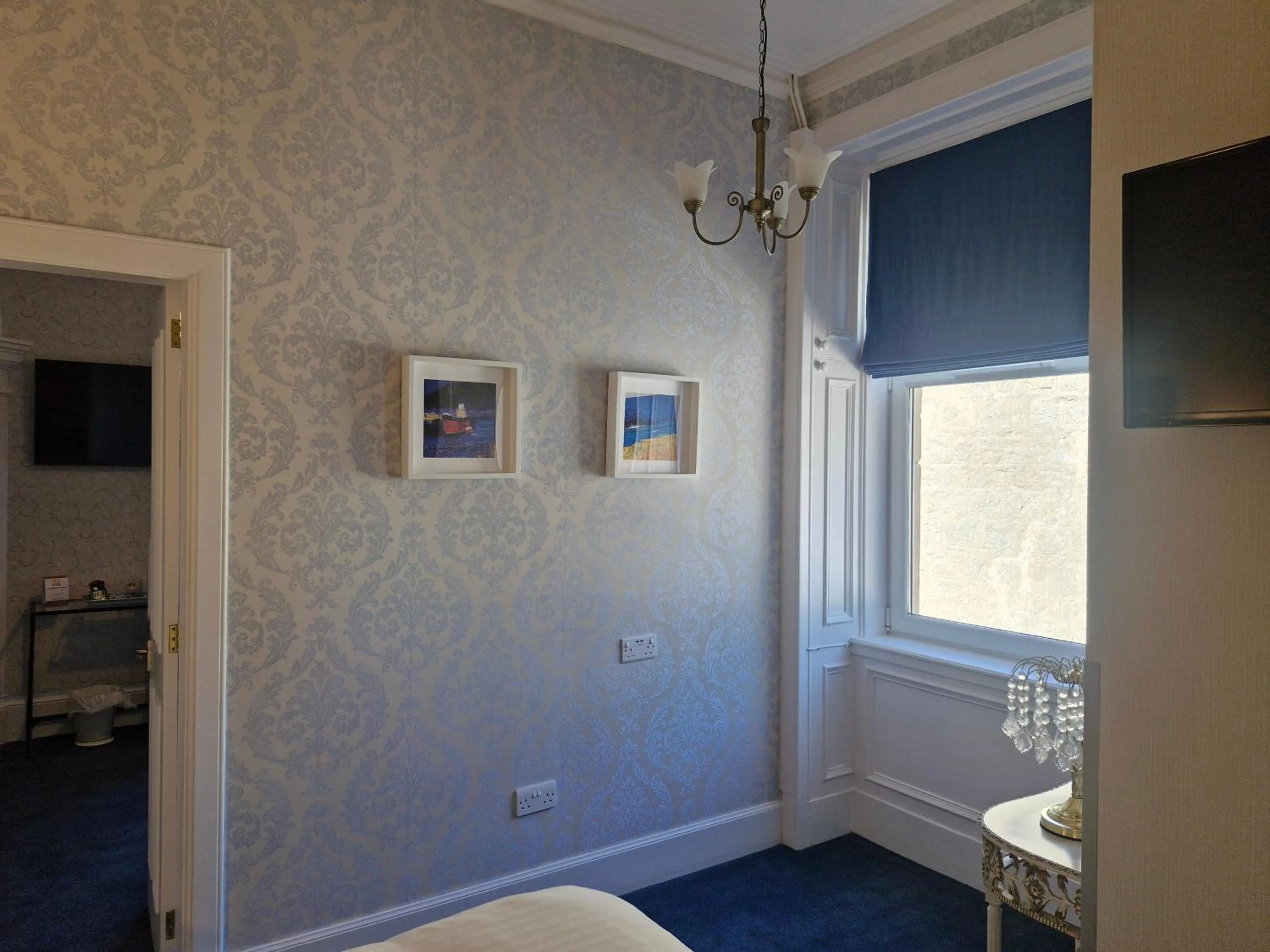 Bedroom, Bed in Corriemar House