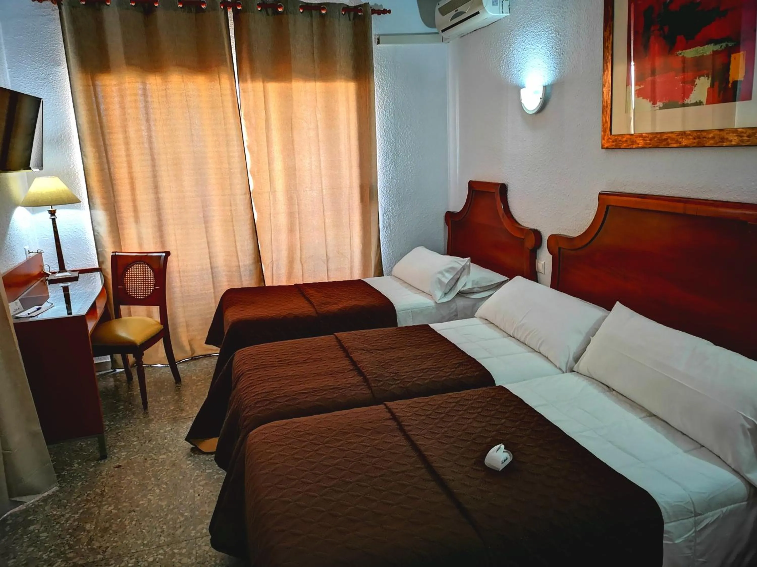 Triple Room in Hotel Polamar