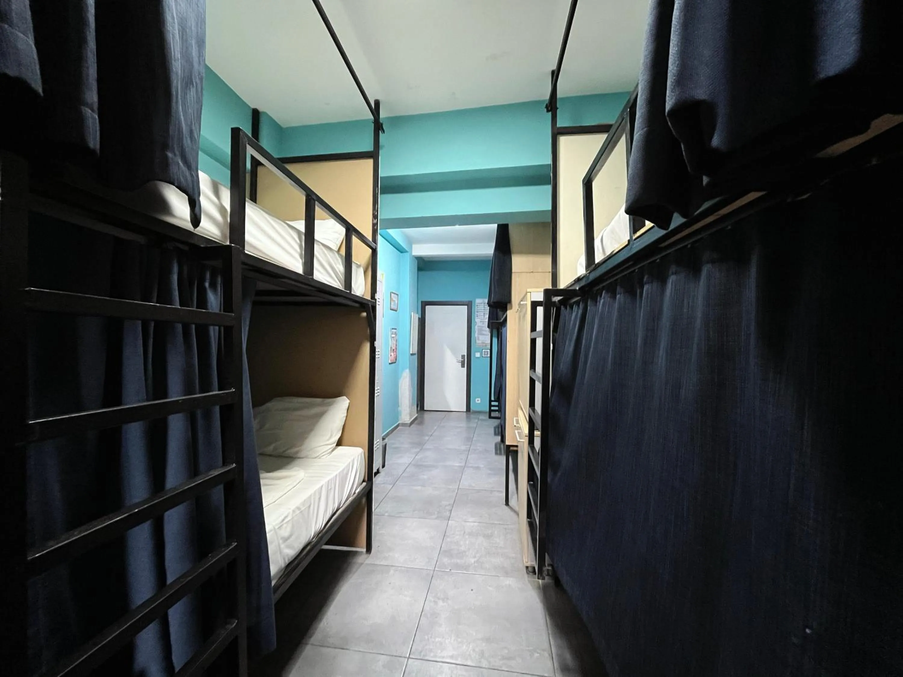 Photo of the whole room in Archeo