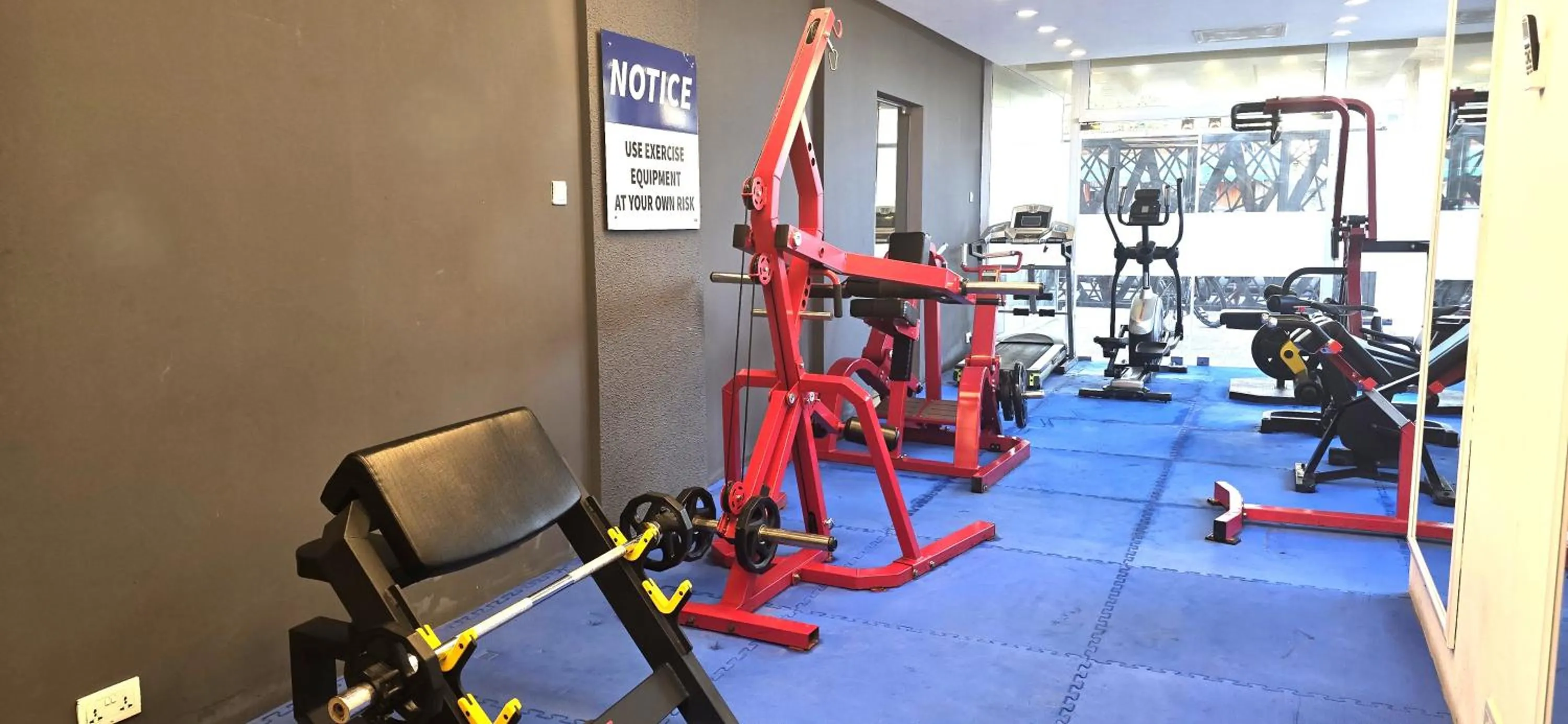 Fitness centre/facilities in Montecito Apartments