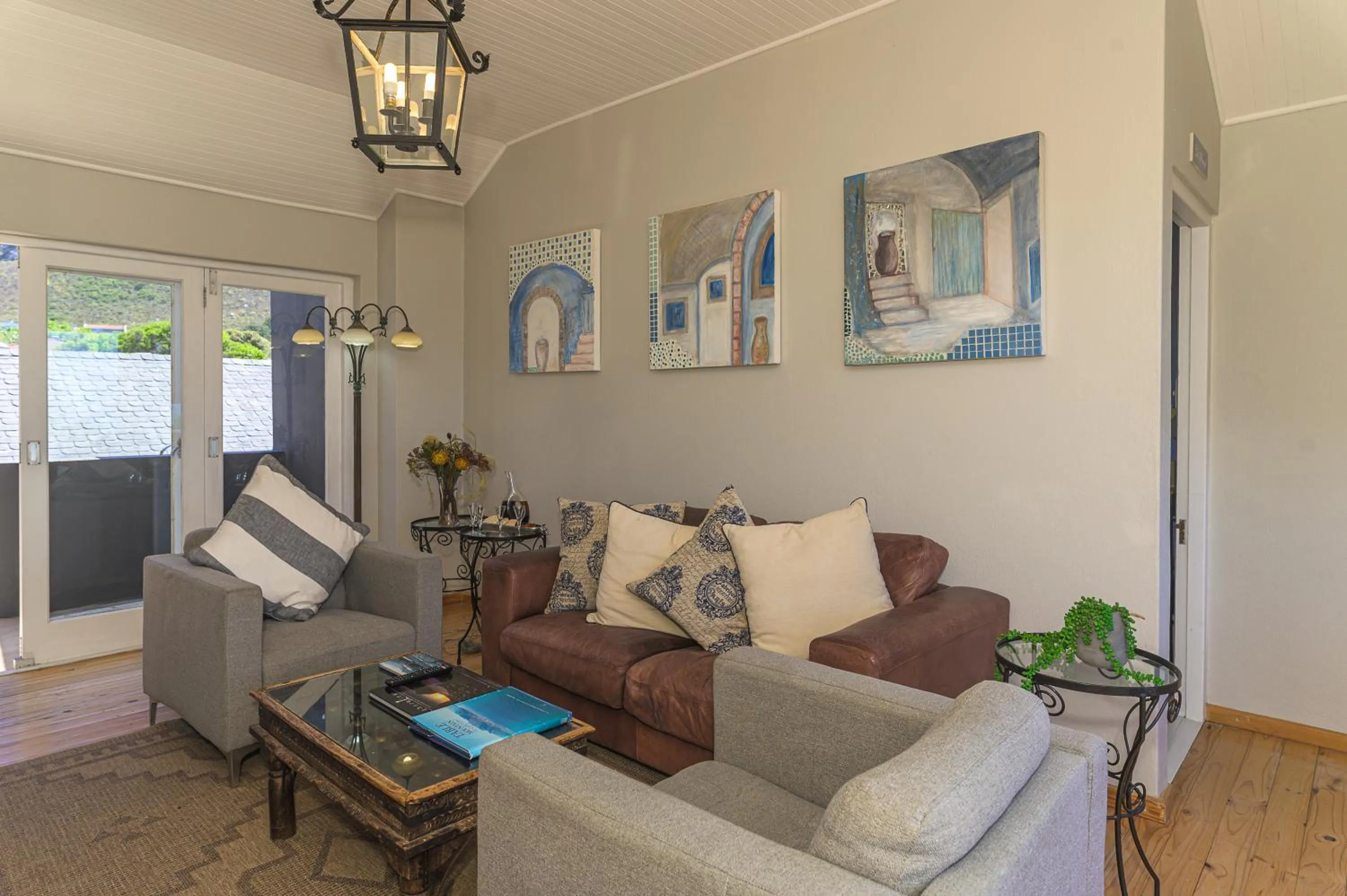 Seating area in Villa Blu Guesthouse