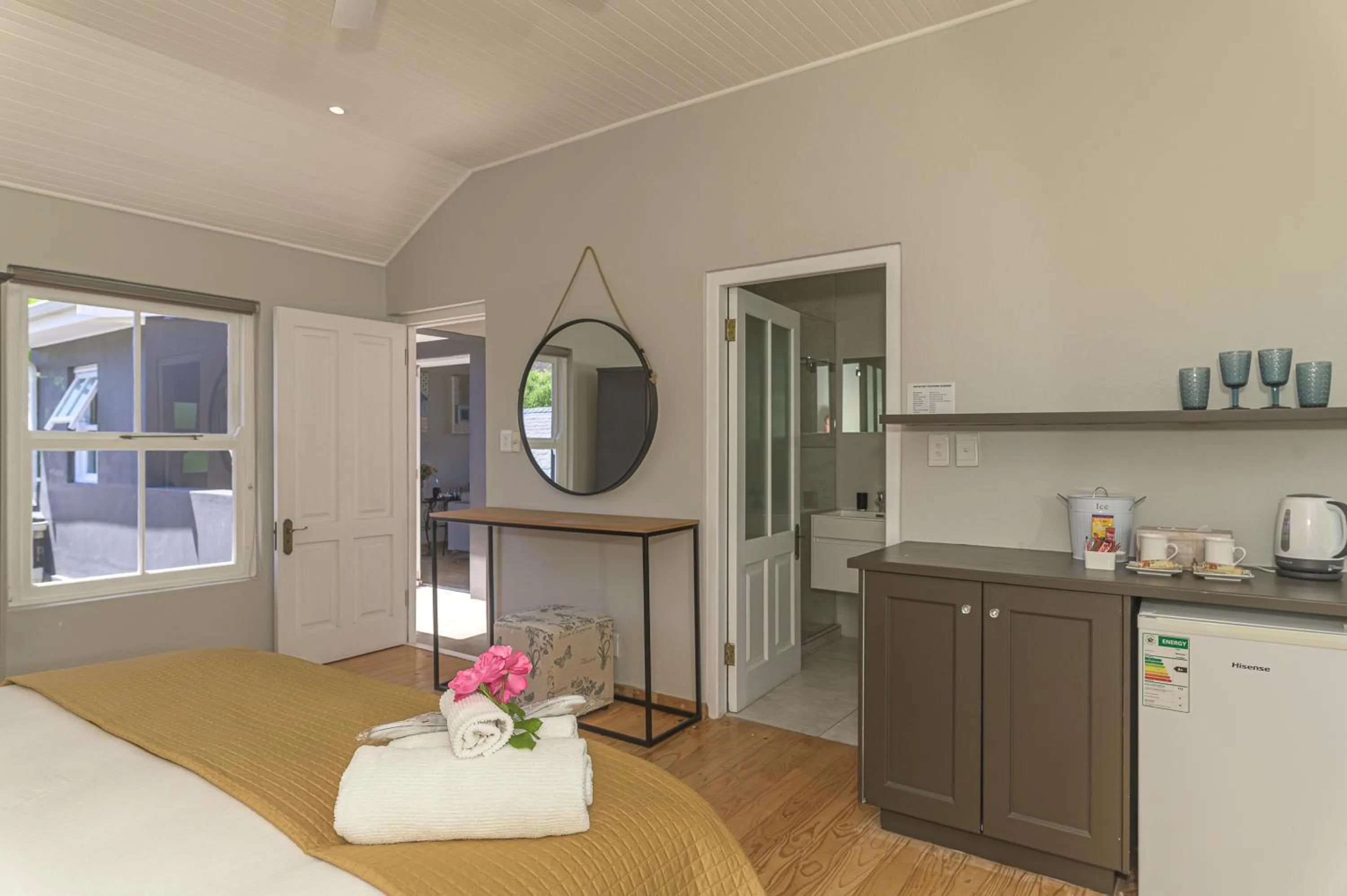 Photo of the whole room in Villa Blu Guesthouse