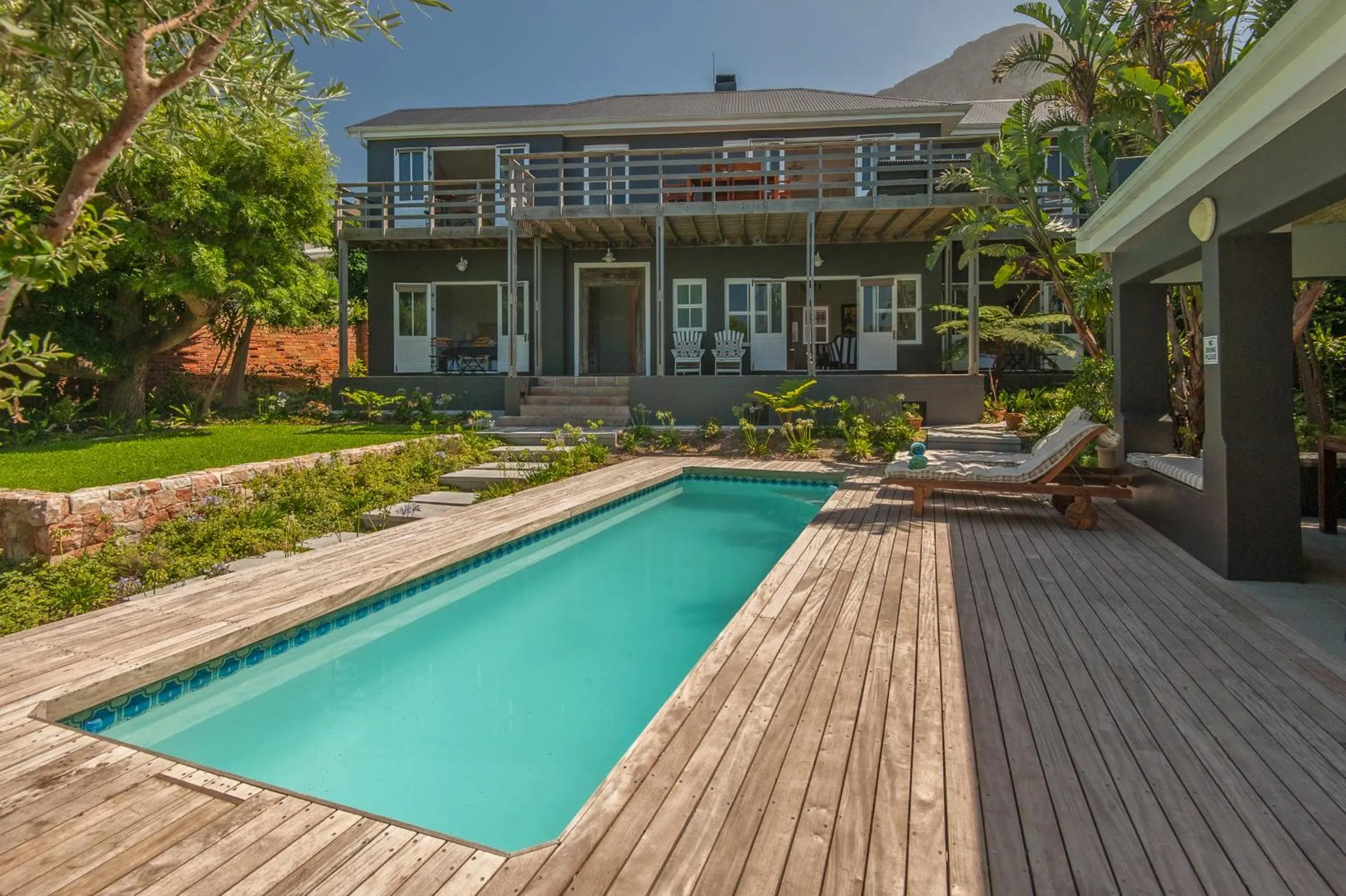 Villa Blu Guesthouse