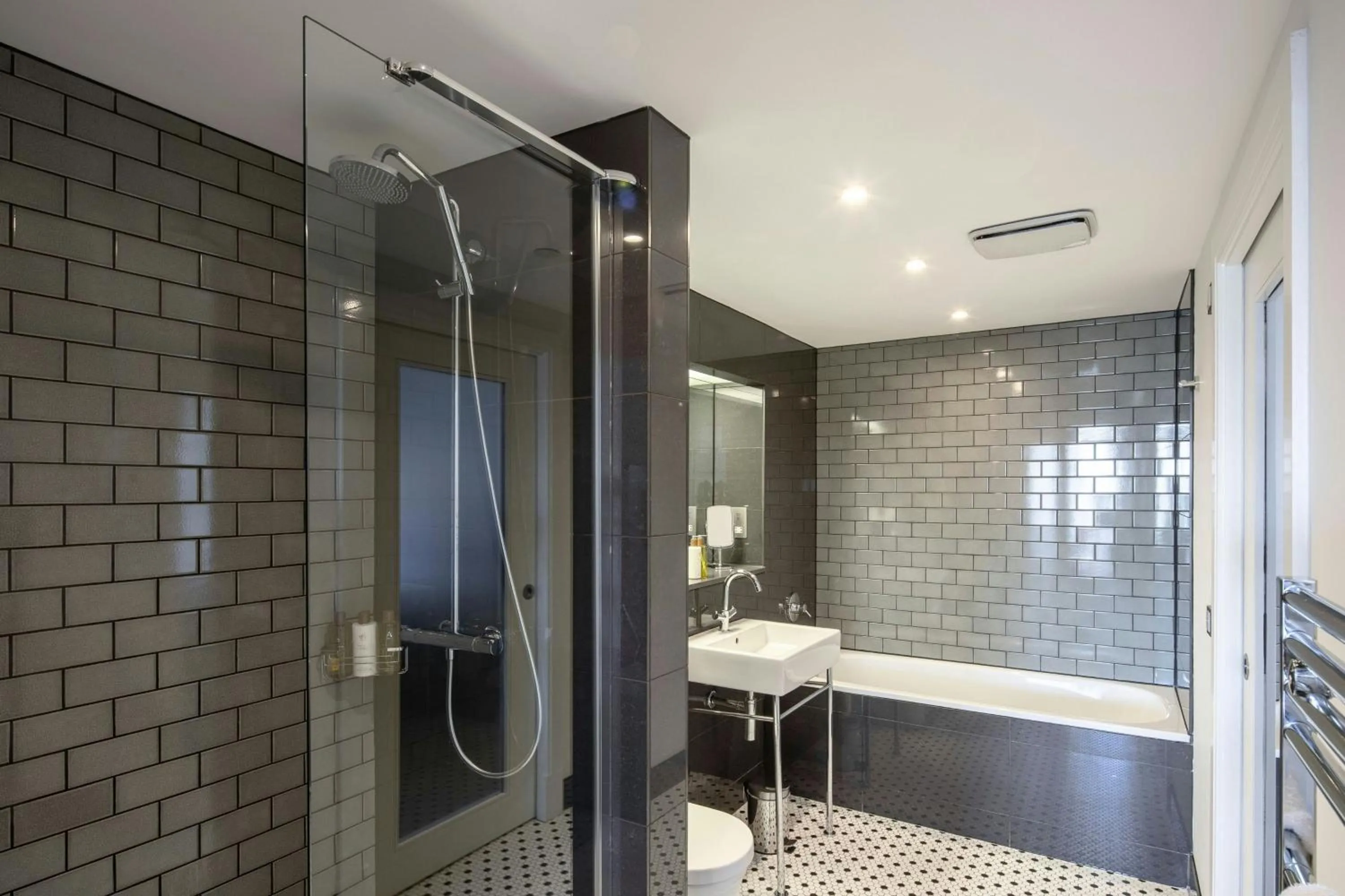 Bathroom in Old Town Chambers, Autograph Collection