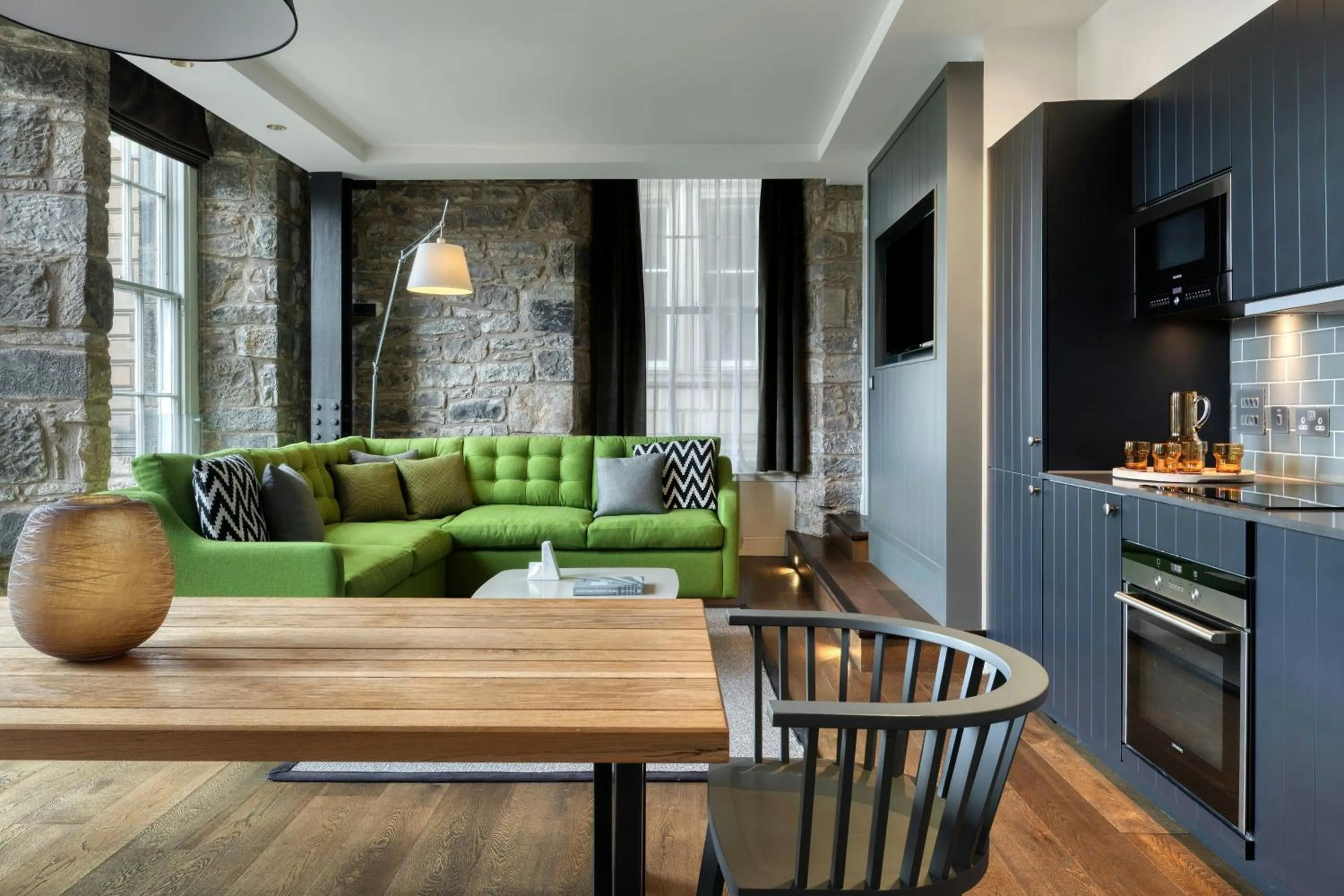 Living room in Old Town Chambers, Autograph Collection