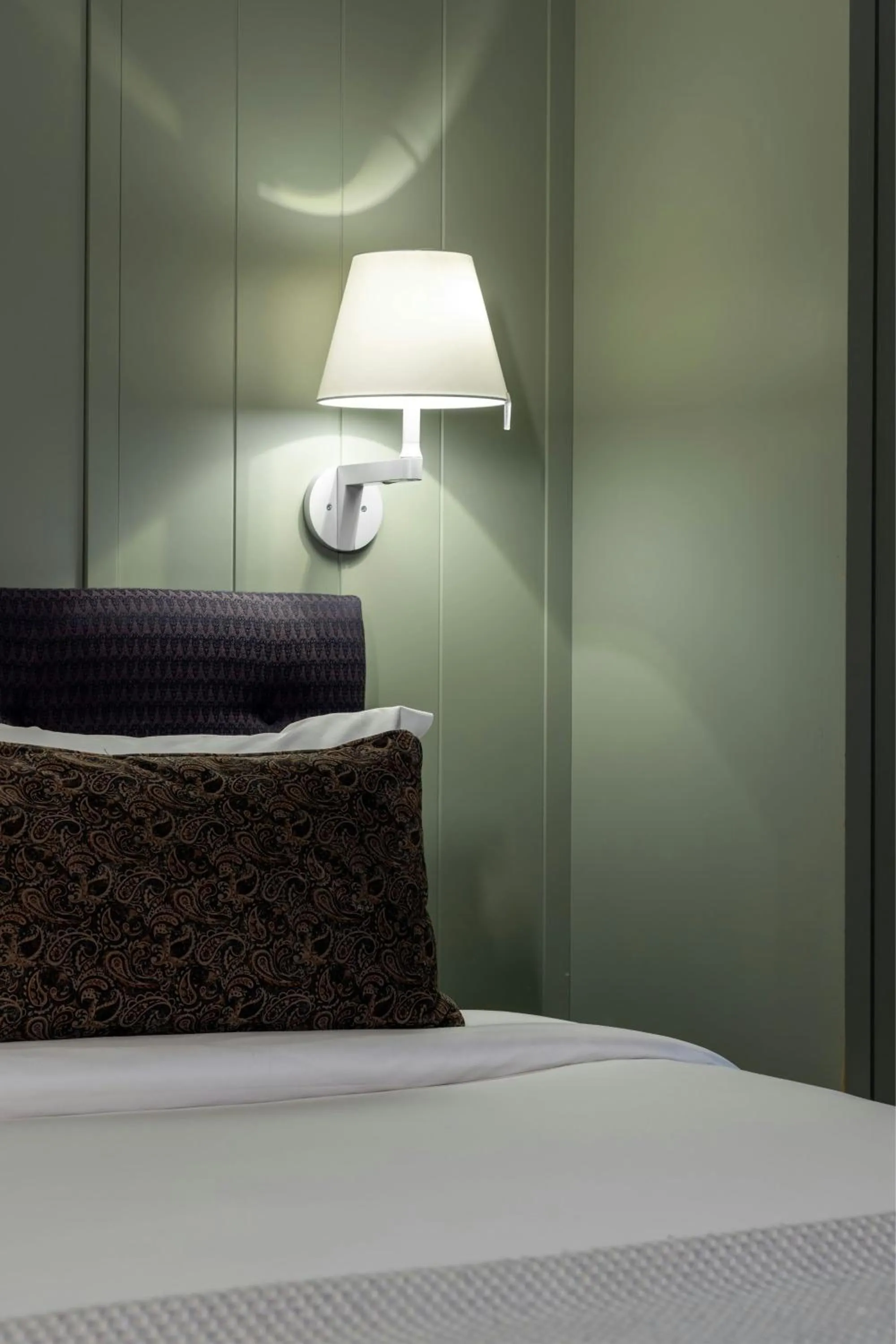 Bedroom, Bed in Old Town Chambers, Autograph Collection