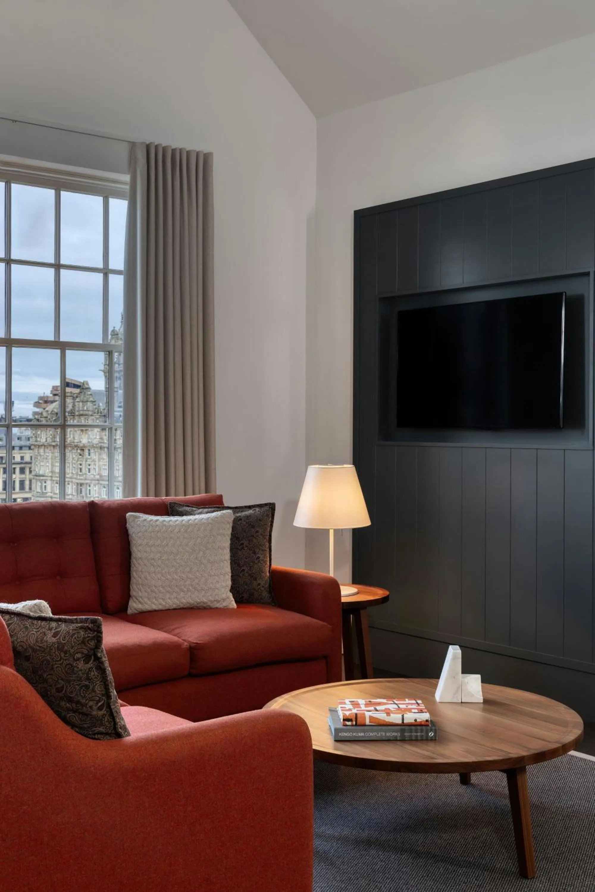 Living room in Old Town Chambers, Autograph Collection