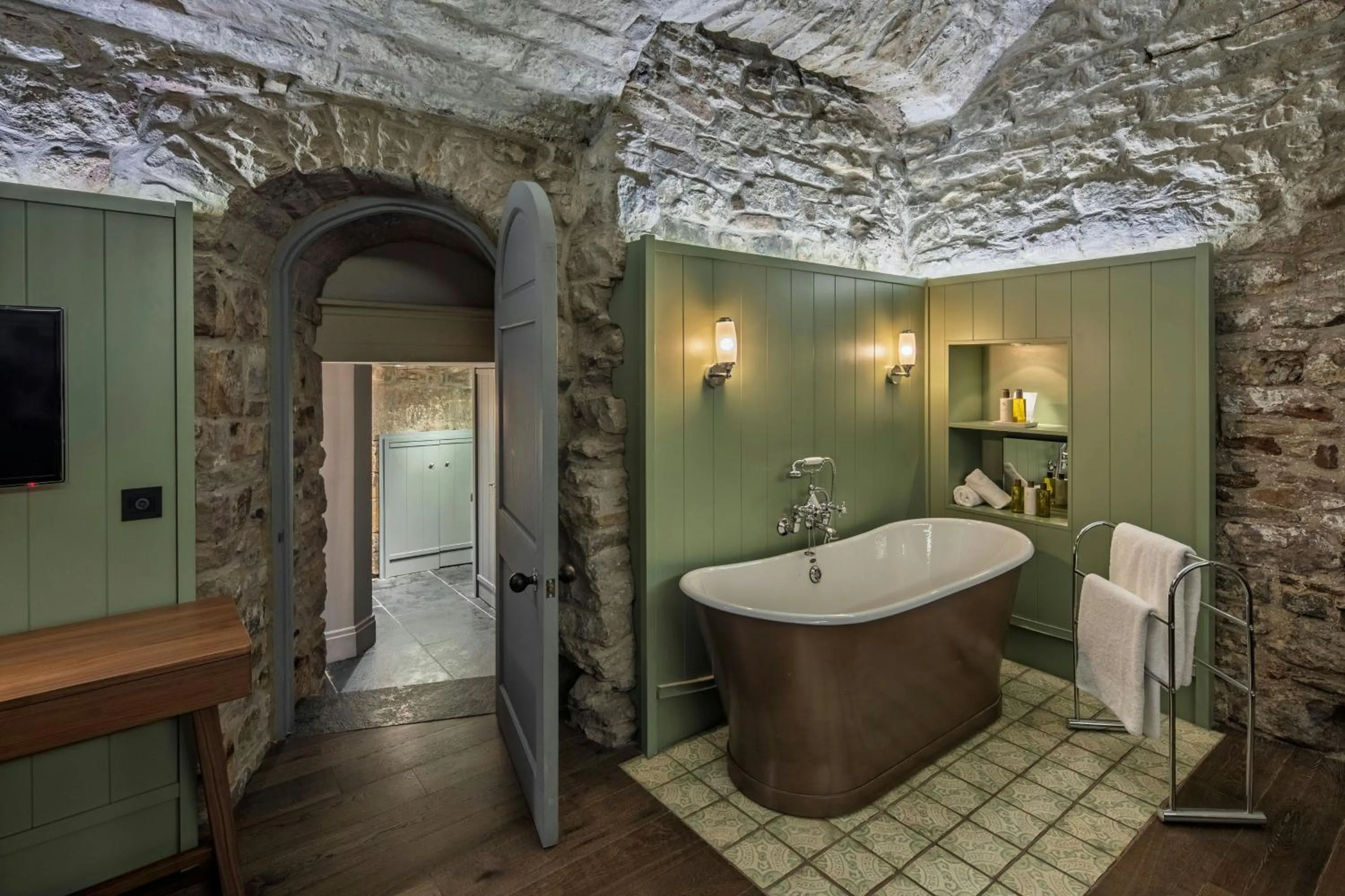 Photo of the whole room in Old Town Chambers, Autograph Collection