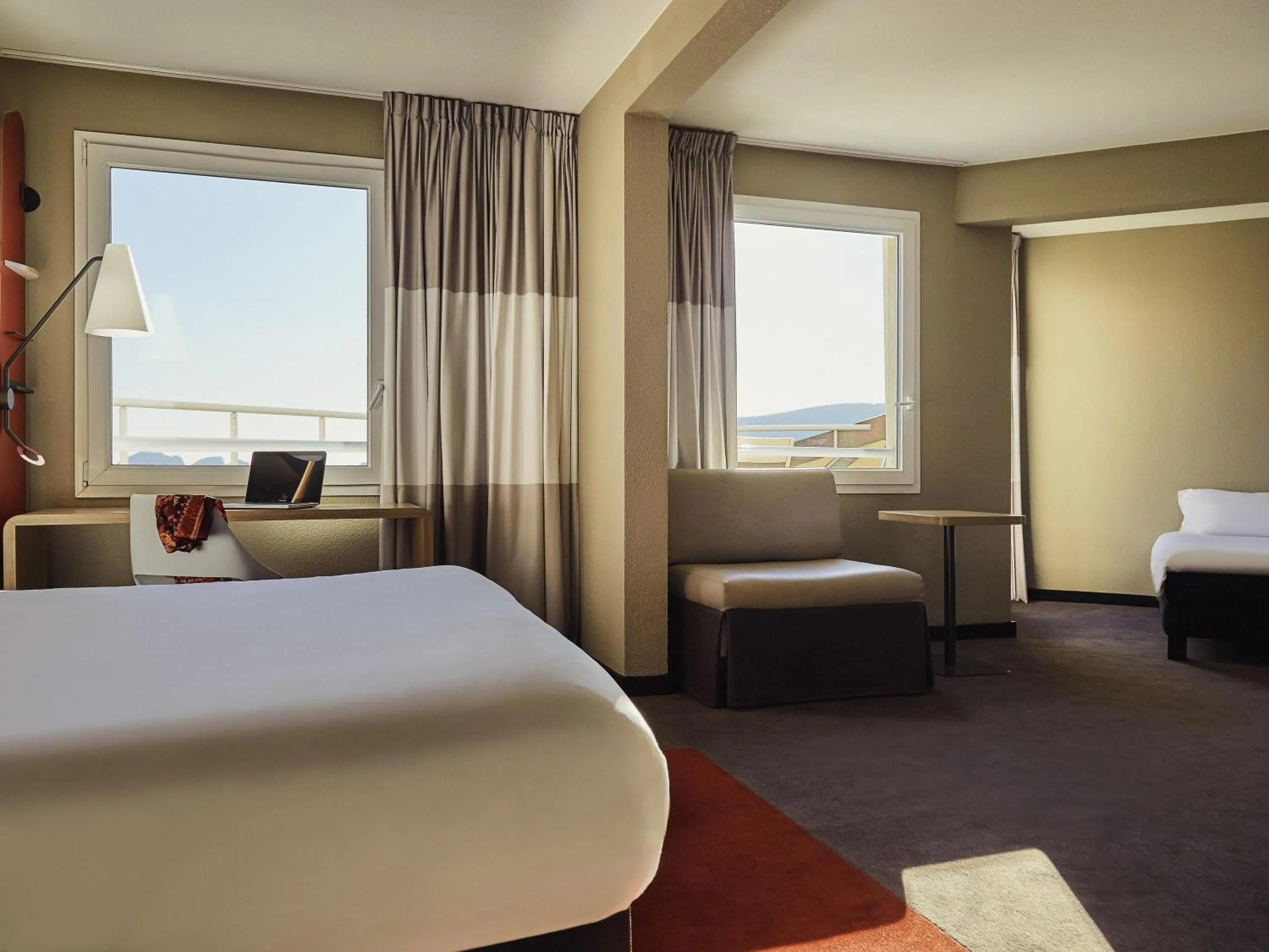 Bedroom, Bed in ibis La Ciotat