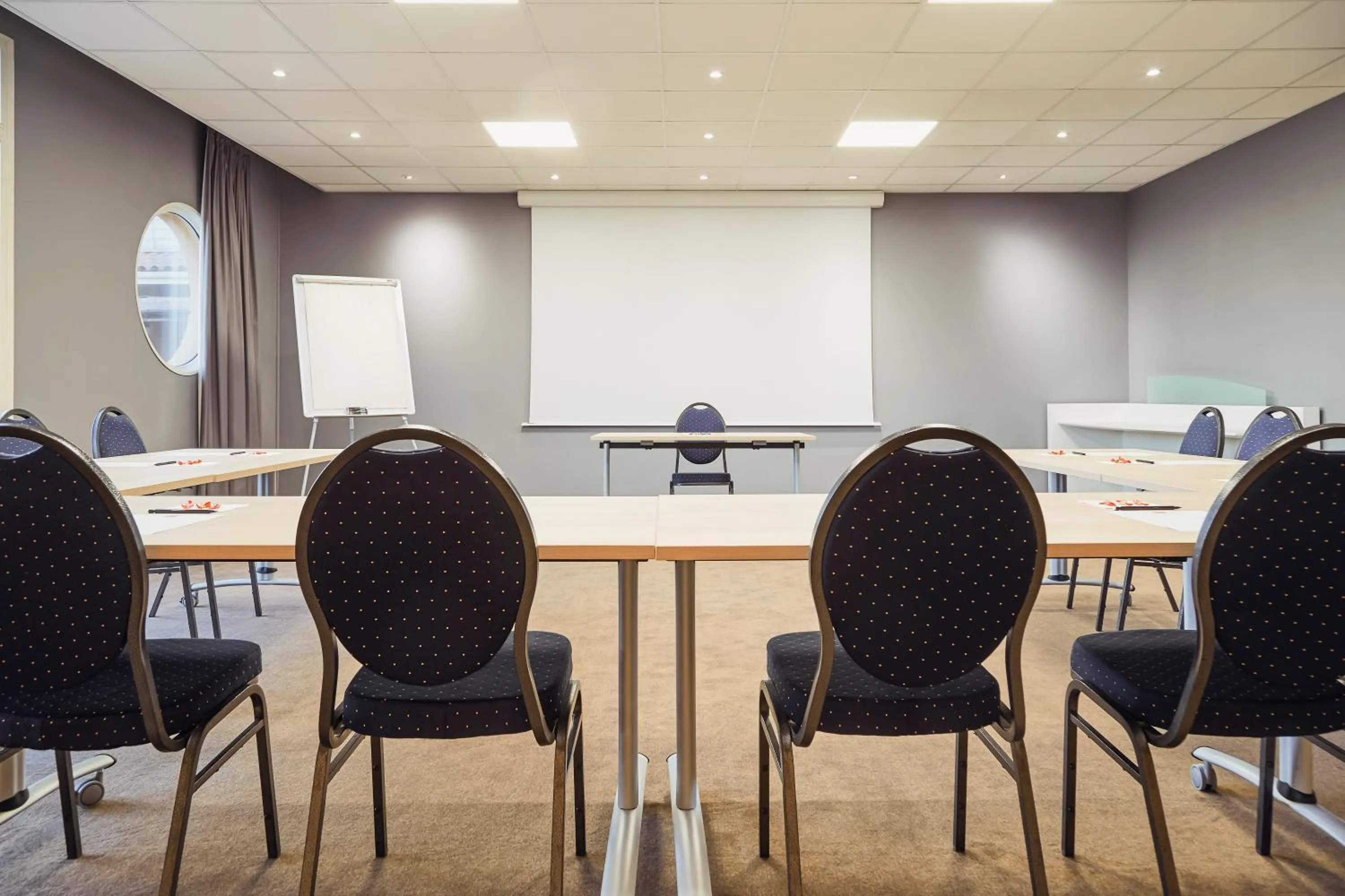Business facilities in ibis La Ciotat
