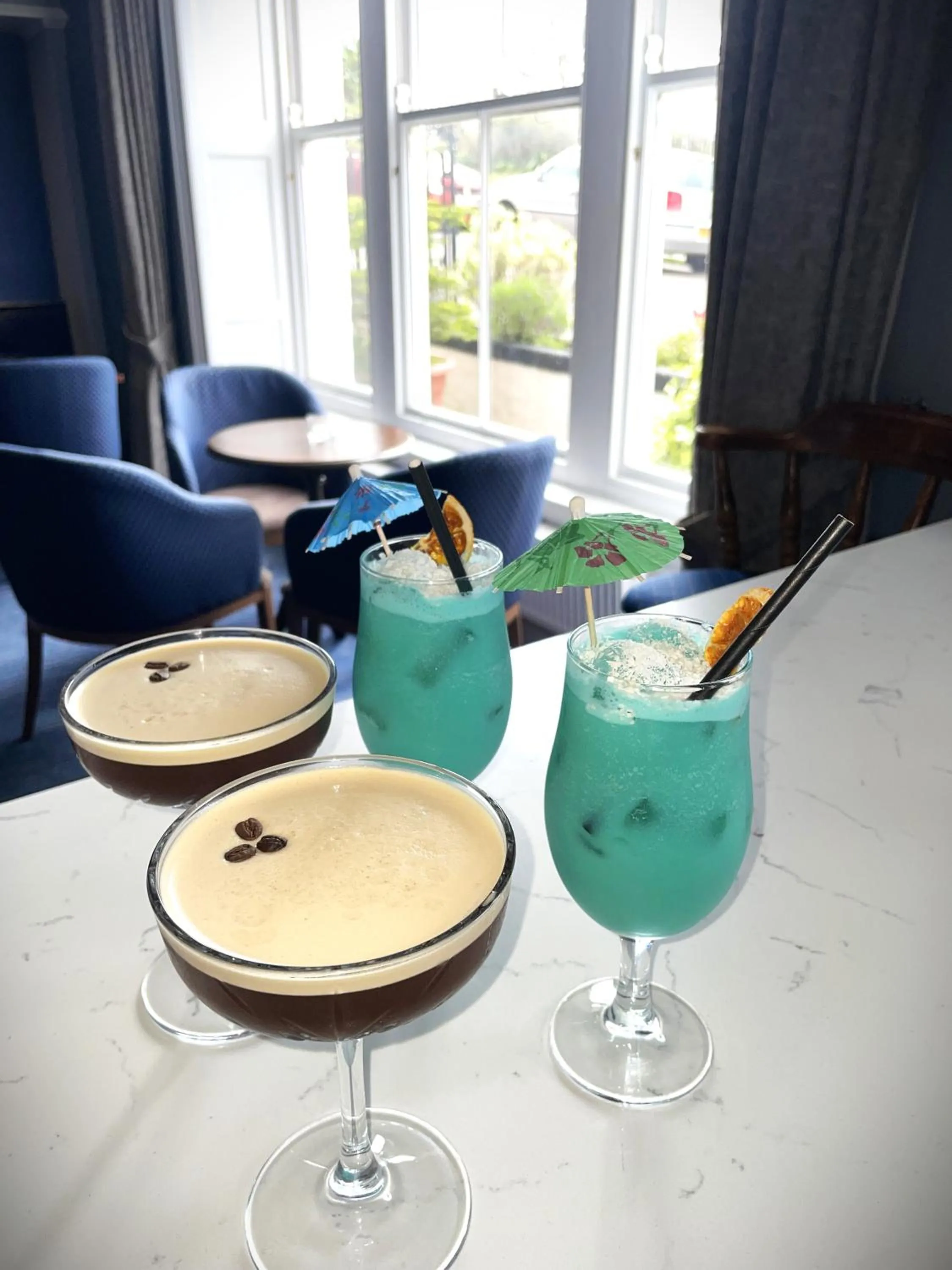 Food and drinks in Manor Hotel