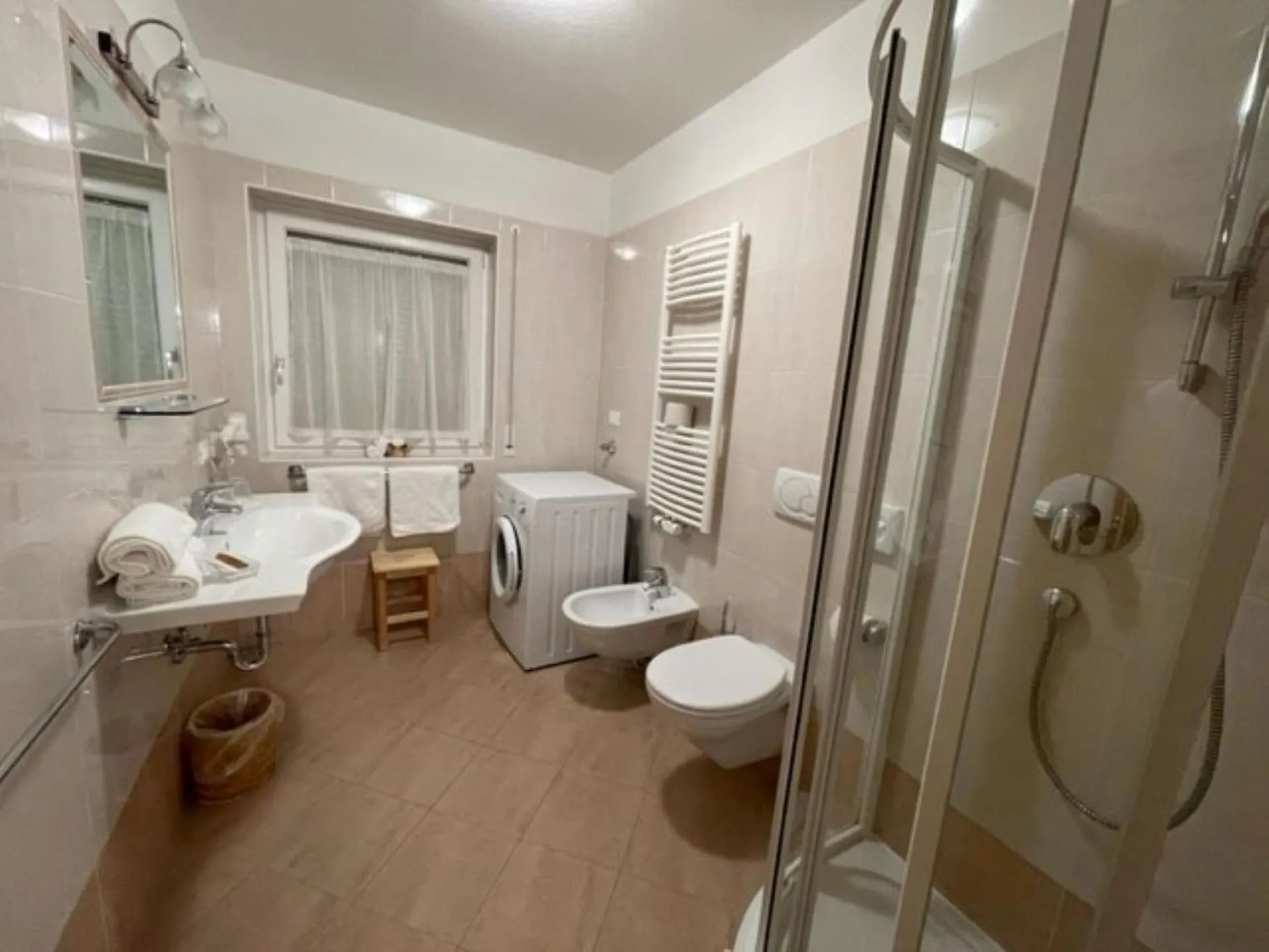Bathroom in Schopplhof - panoramic apartments dolomites