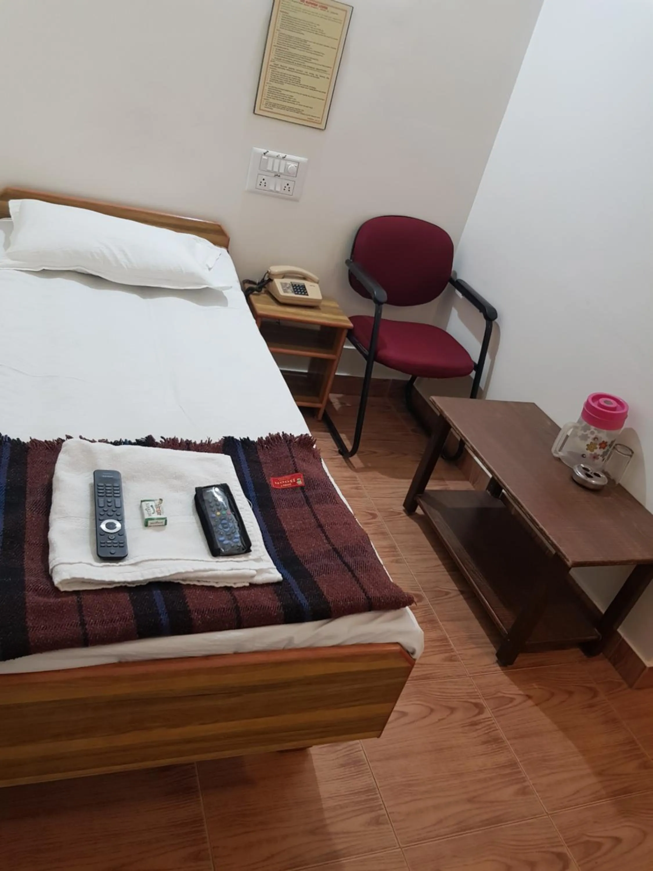 Bed in Sri Kumara Lodge