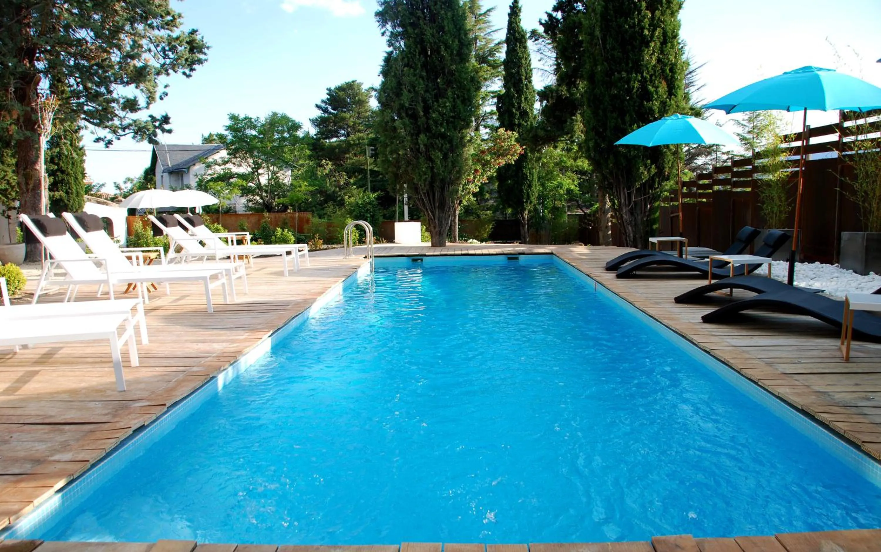 Swimming pool in Box Art Hotel - La Torre