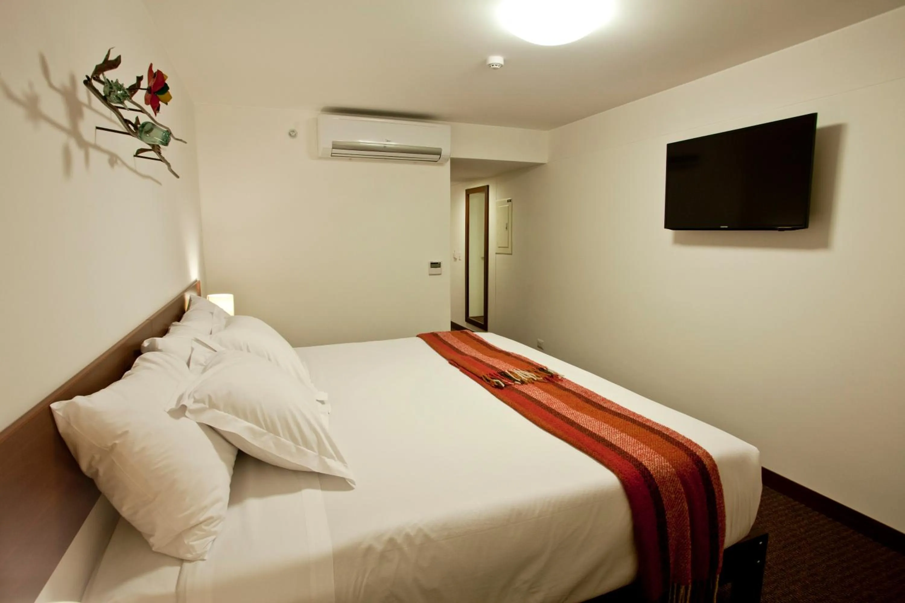 TV and multimedia, Bed in Tierra Viva Miraflores Larco