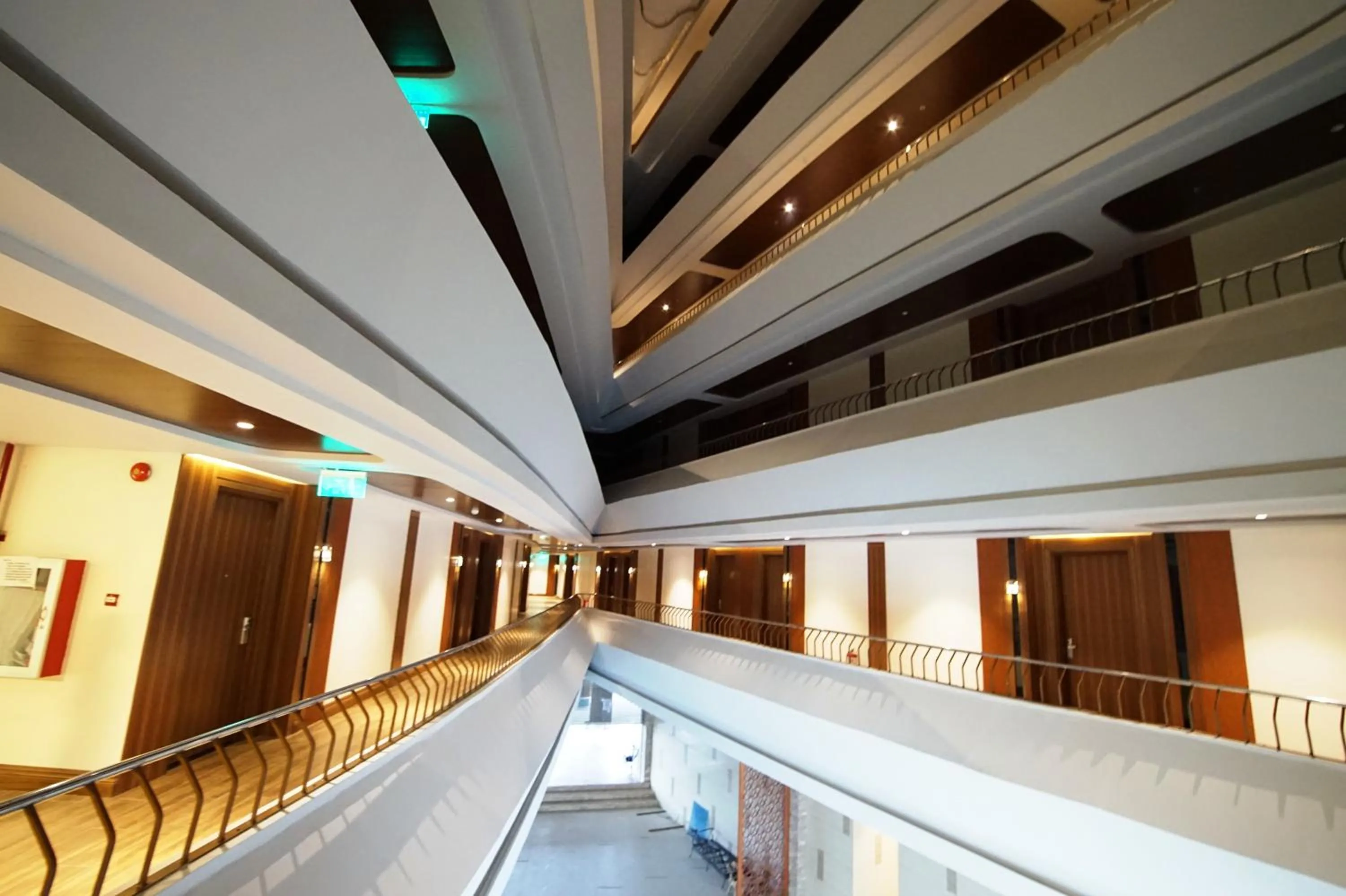 Property building in Central Park Reef Resort