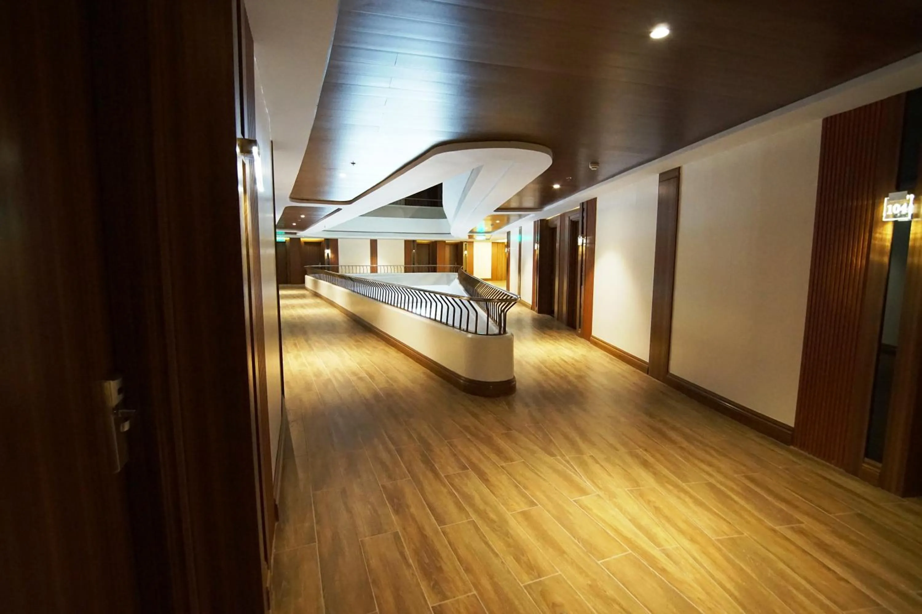 Property building, Bed in Central Park Reef Resort