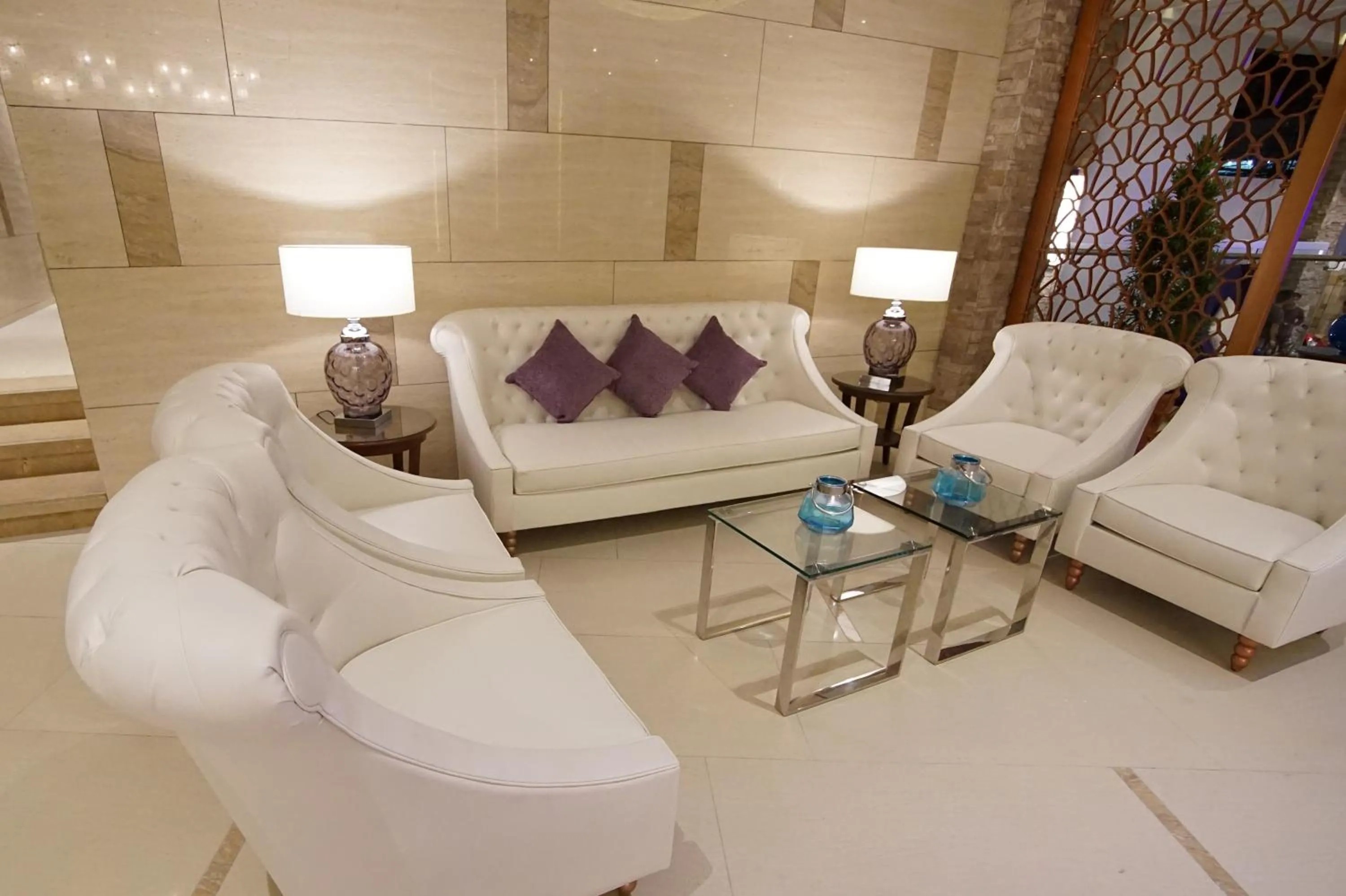 Seating area in Central Park Reef Resort