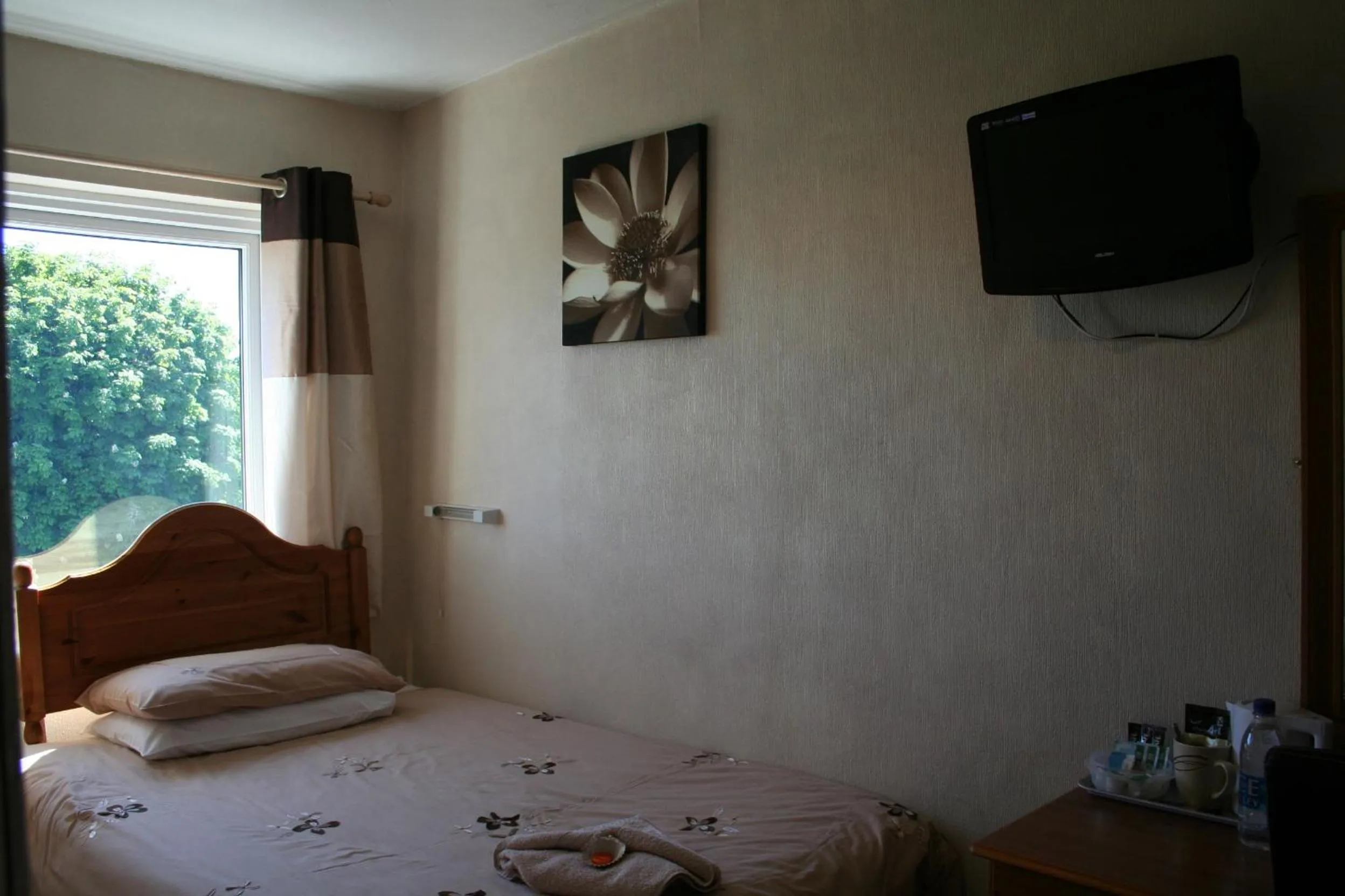 Bed in The Haldon Guest House