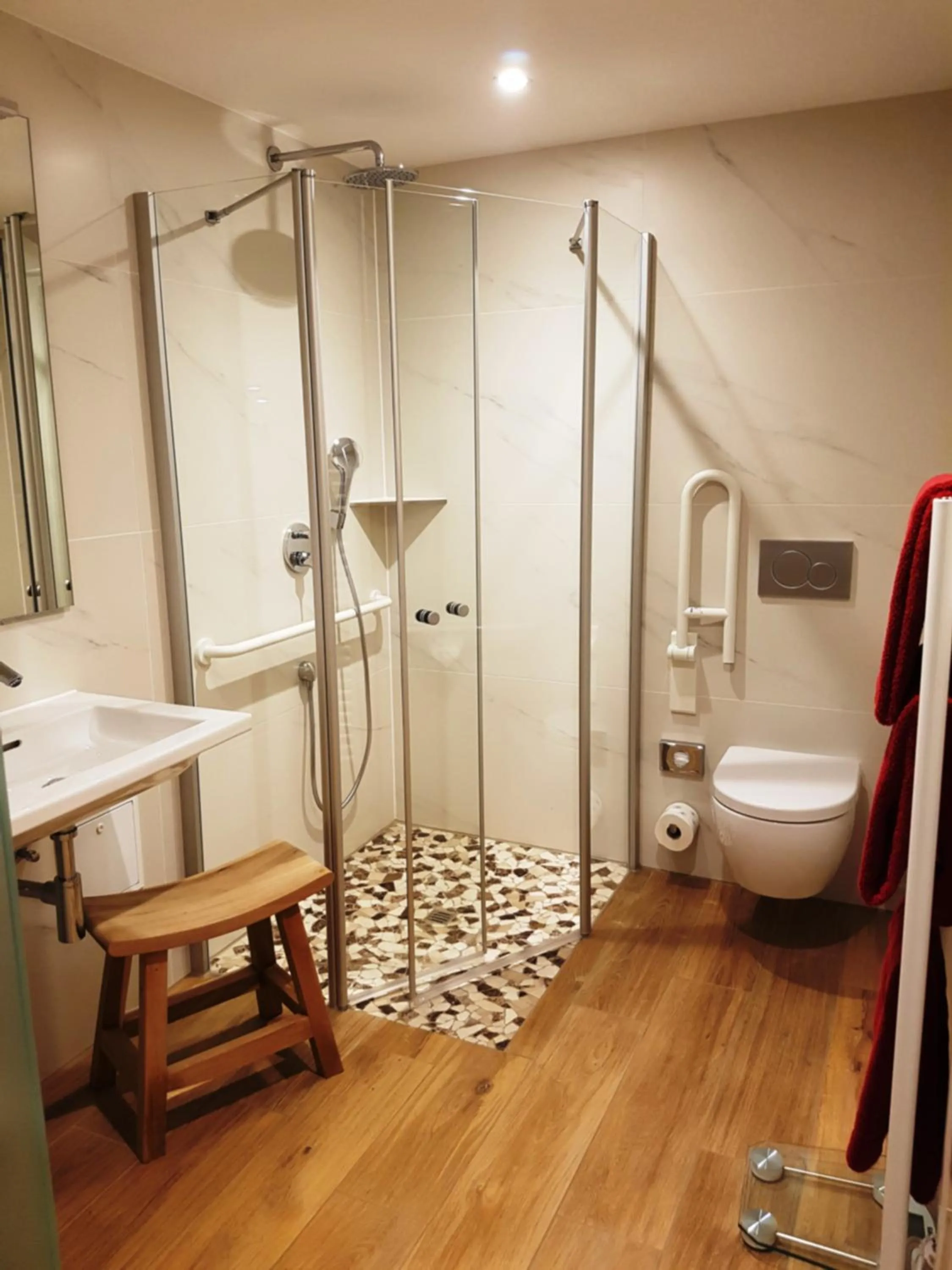 Bathroom in Hotel Garni Jägerhof