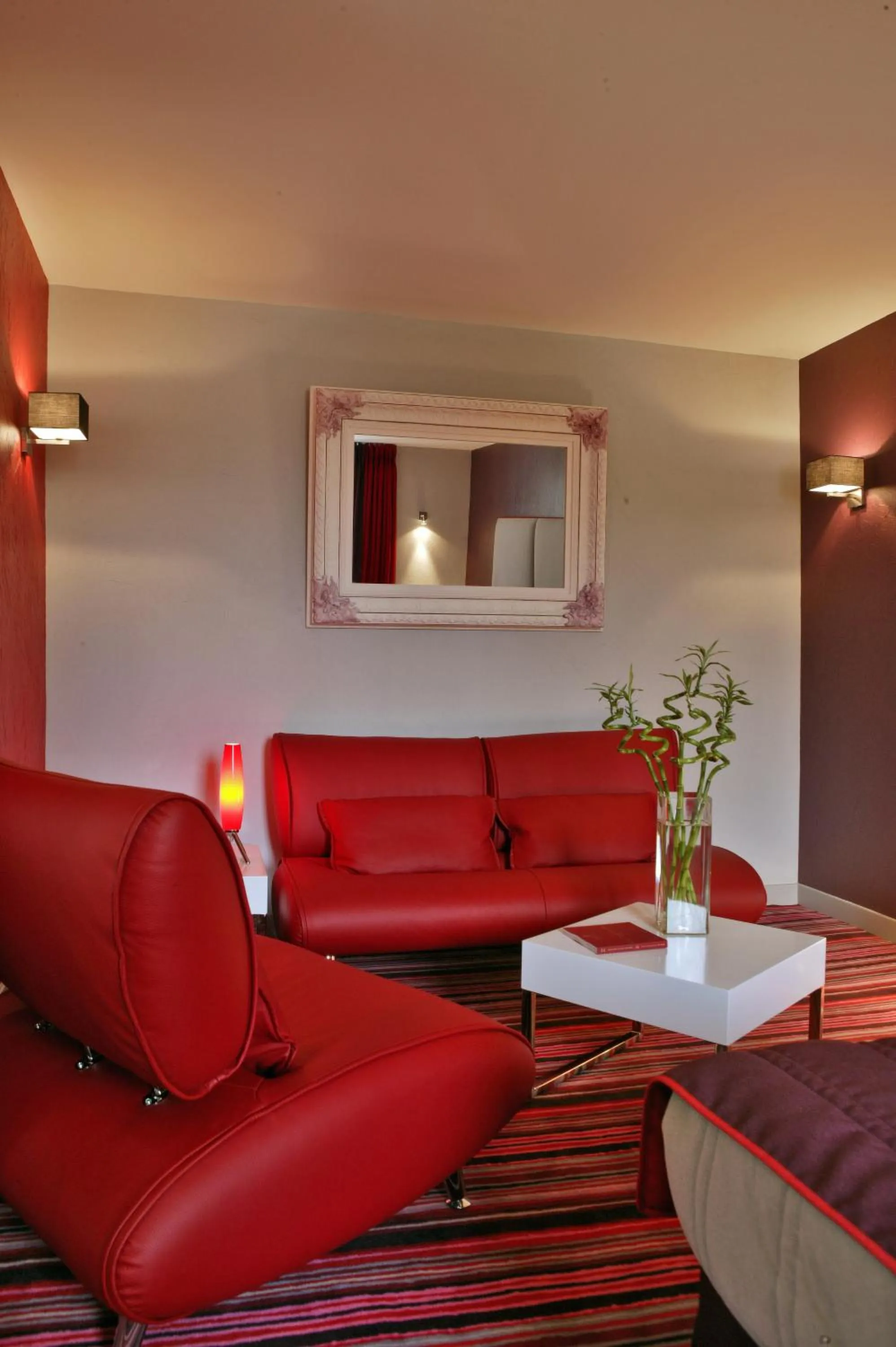 Bedroom in Hostellerie du Passeur - Hôtel & Restaurant - Climatisation et Piscine chauffée