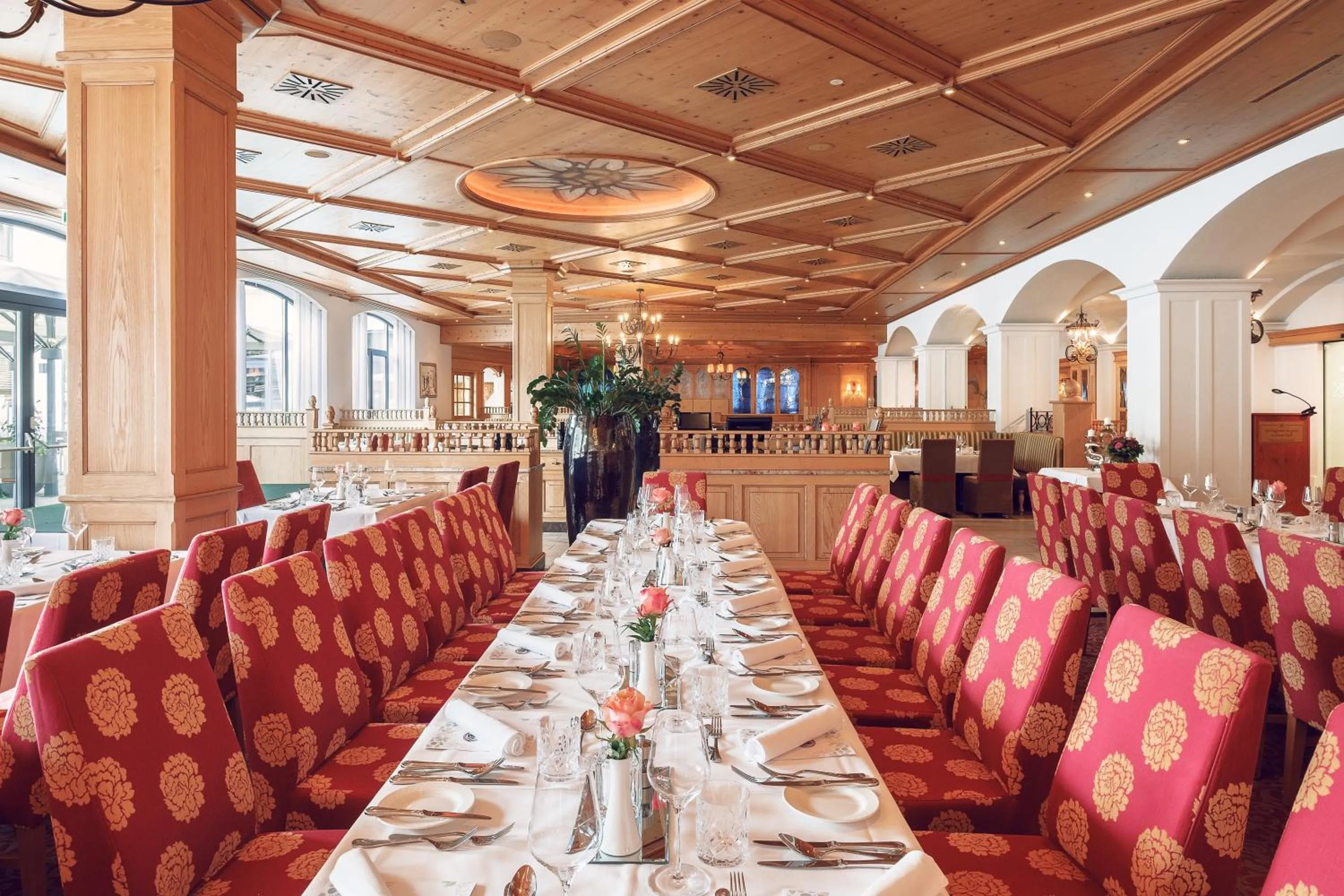 Restaurant/places to eat in Hotel EDELWEISS Berchtesgaden Superior