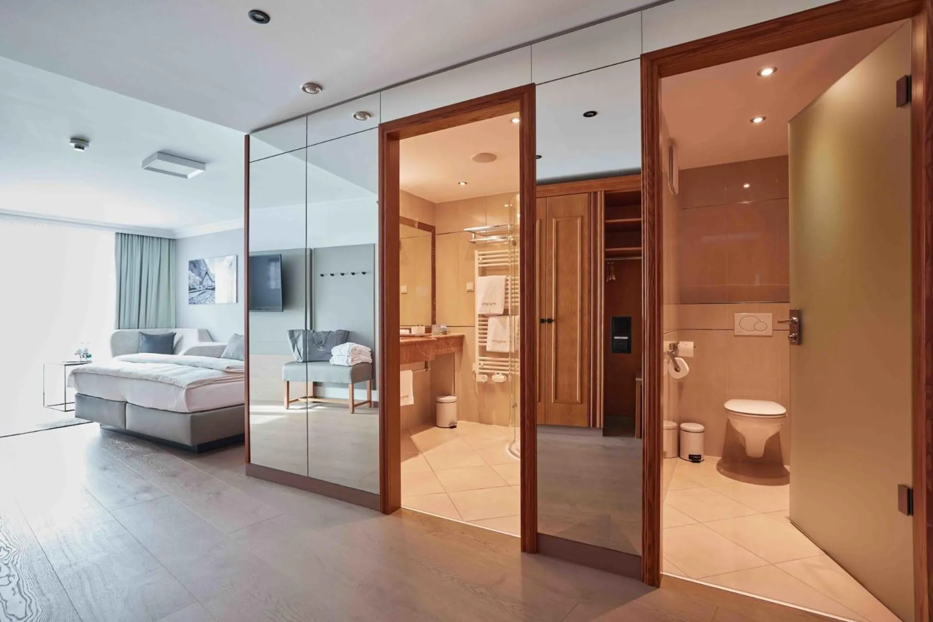 Bed in Hotel EDELWEISS Berchtesgaden Superior