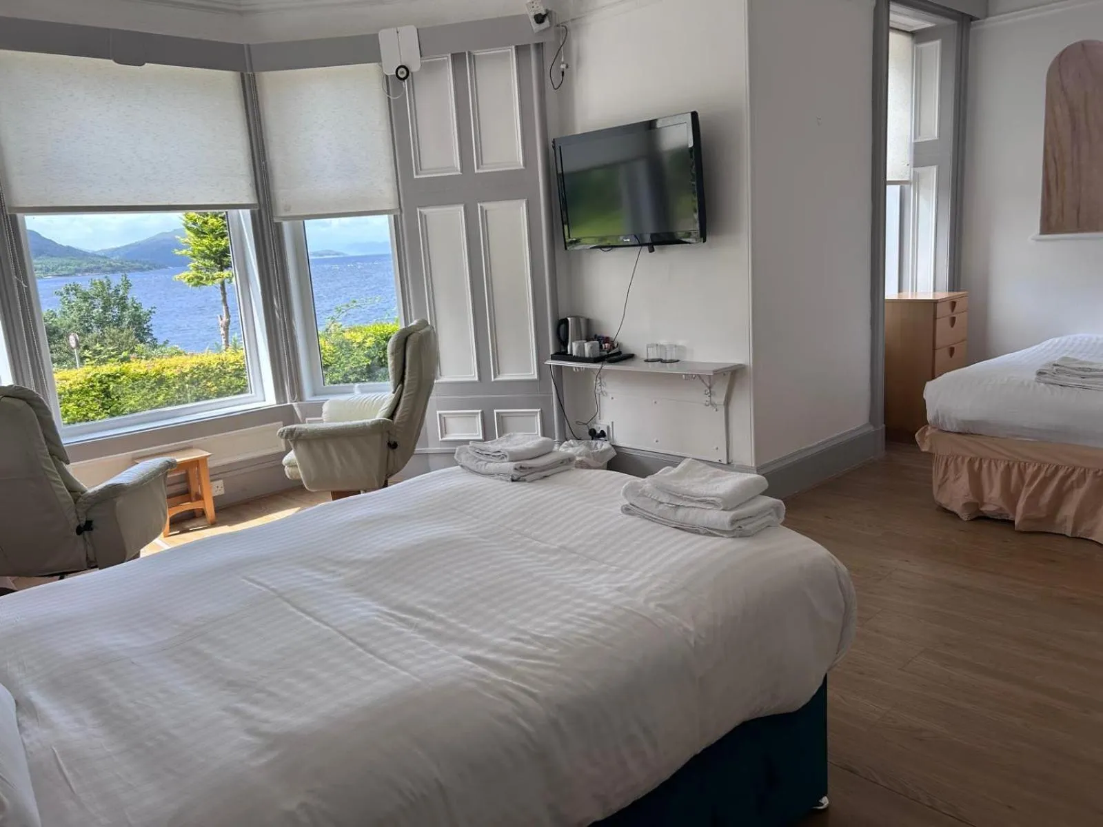 Bedroom, Bed in The Lodge on the Loch by OYO