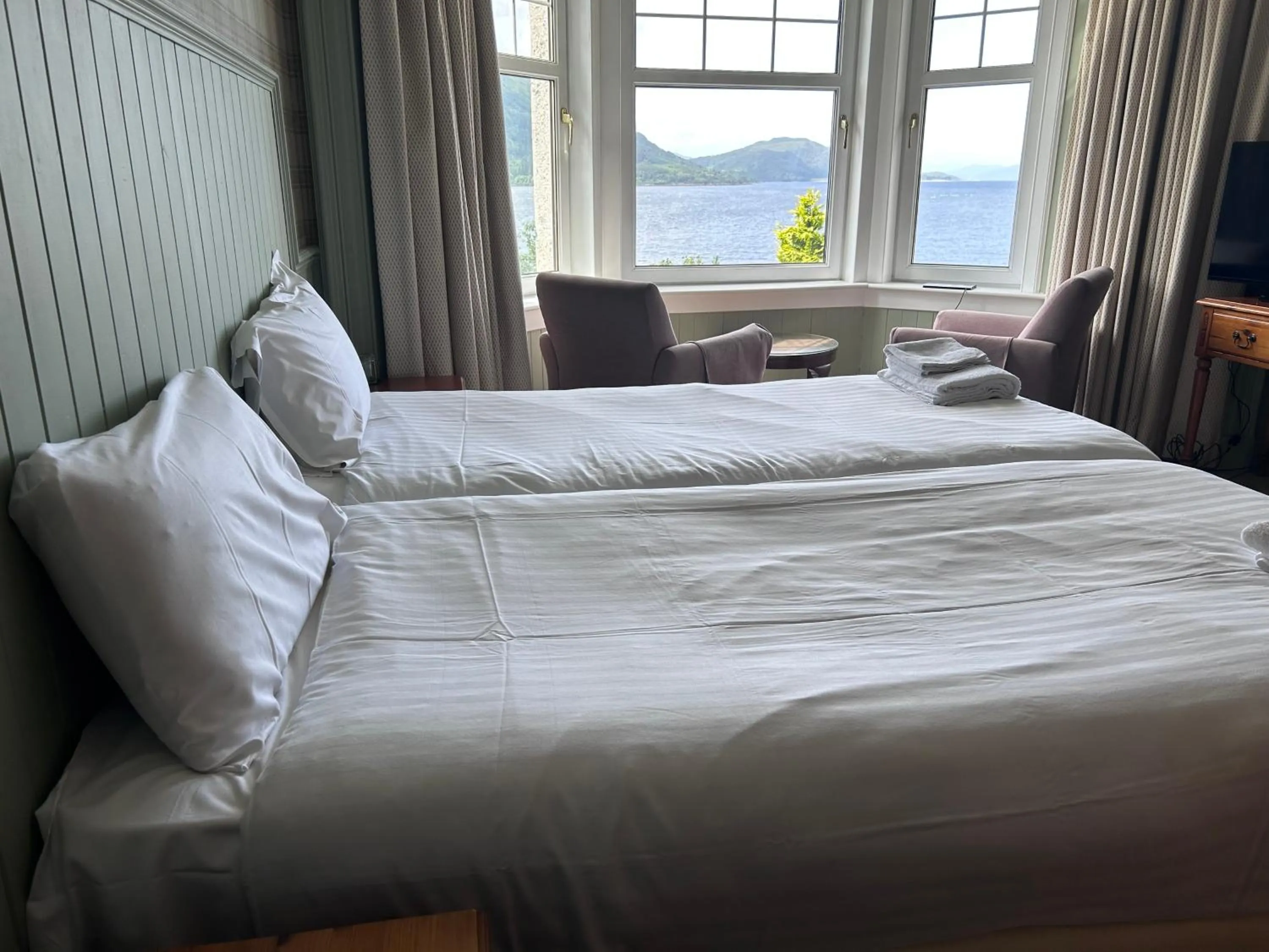 Bedroom, Bed in The Lodge on the Loch by OYO